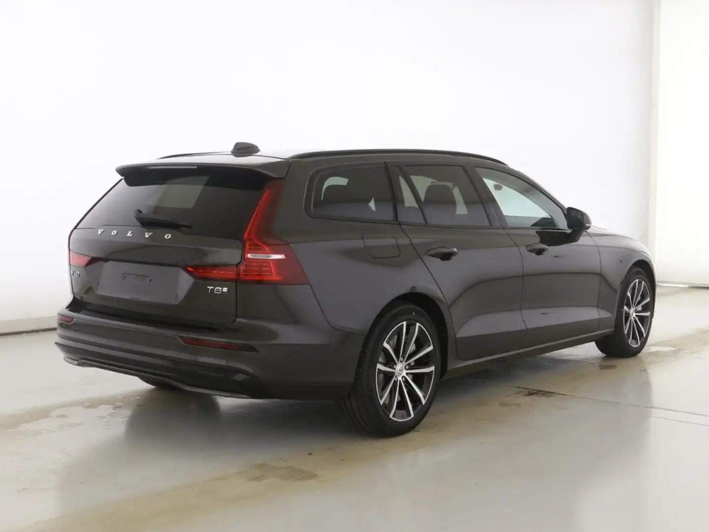 Volvo V60 Kombi Ultra Dark Recharge Plug-In Hybrid AWD HUD S Grau - 2