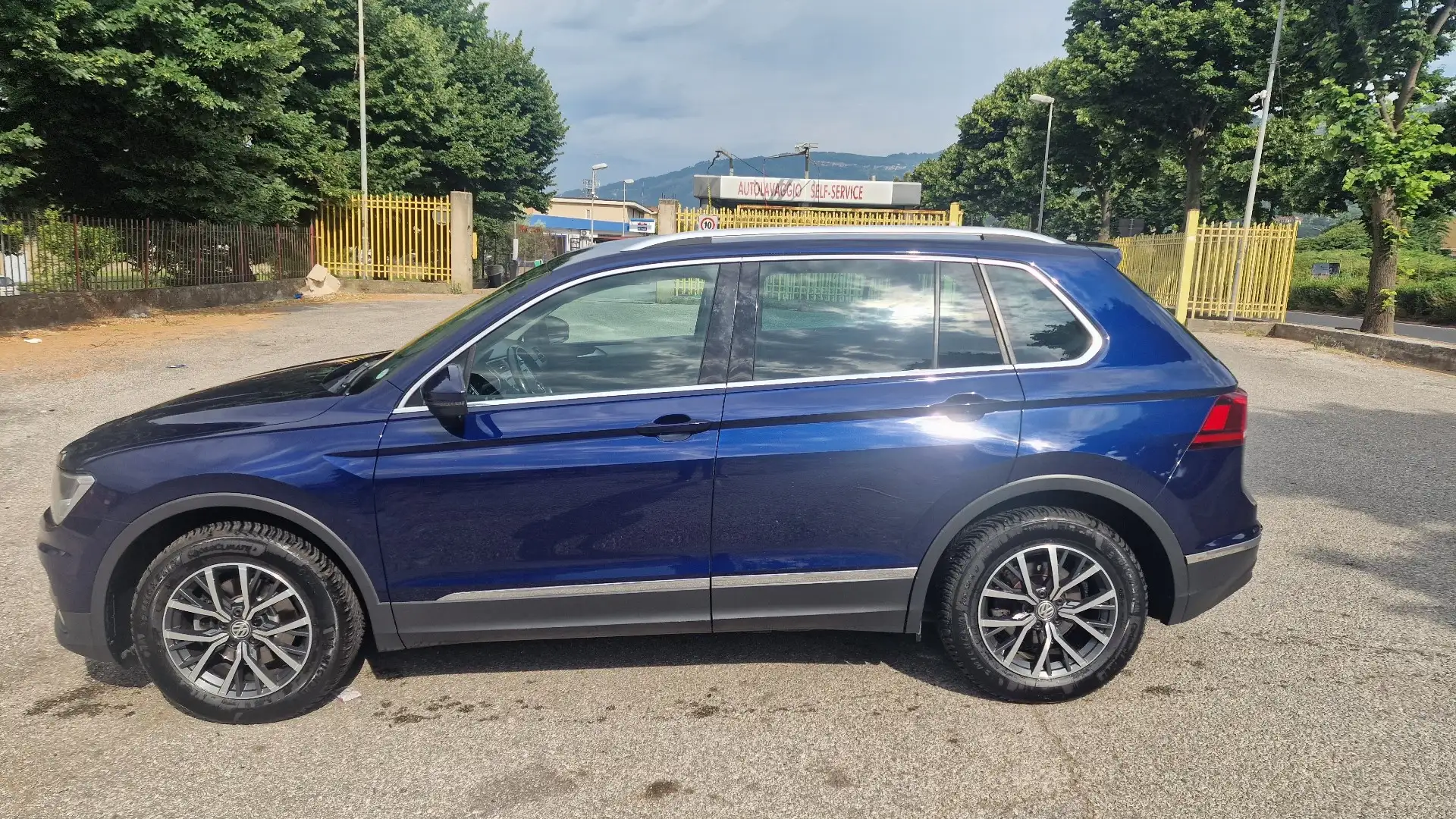 Volkswagen Tiguan 2.0 tdi Business 4motion 150cv dsg Blu/Azzurro - 1