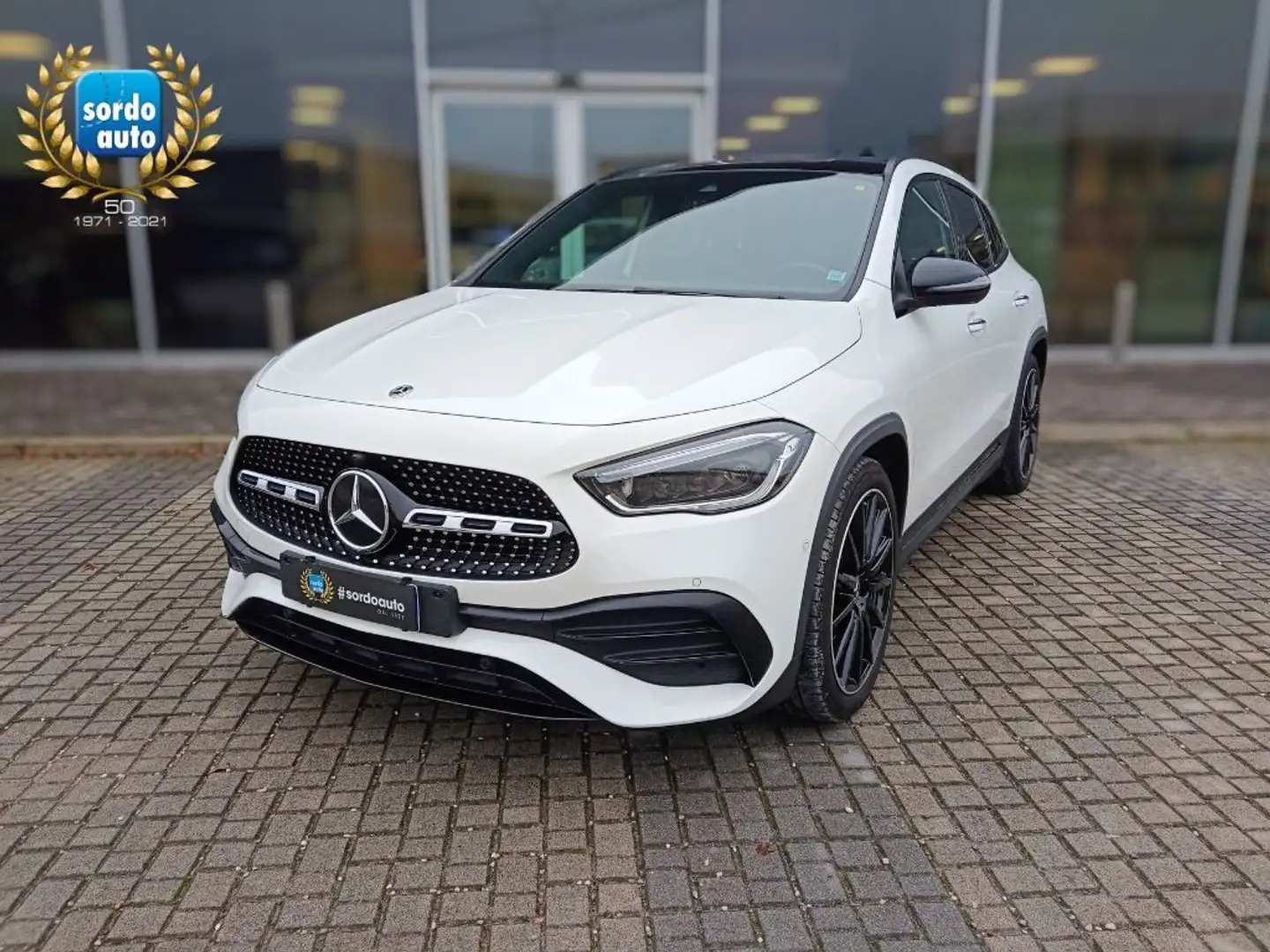 Mercedes-Benz GLA 200 d Automatic 4Matic Premium Bianco - 1