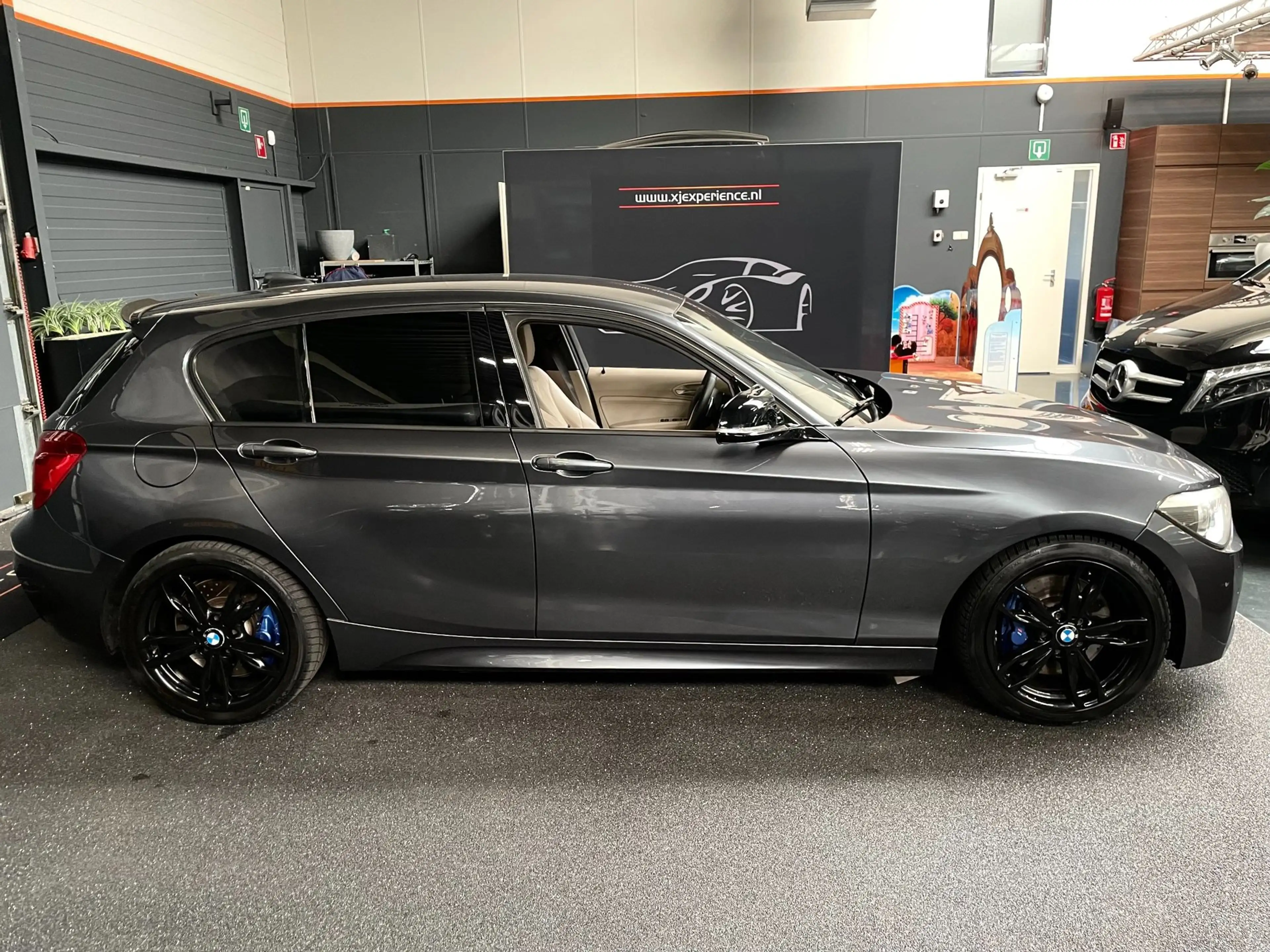 BMW 135 1-serie M135i xDrive 320 PK M-PERFORMANCE NAVI LEE — photo 9