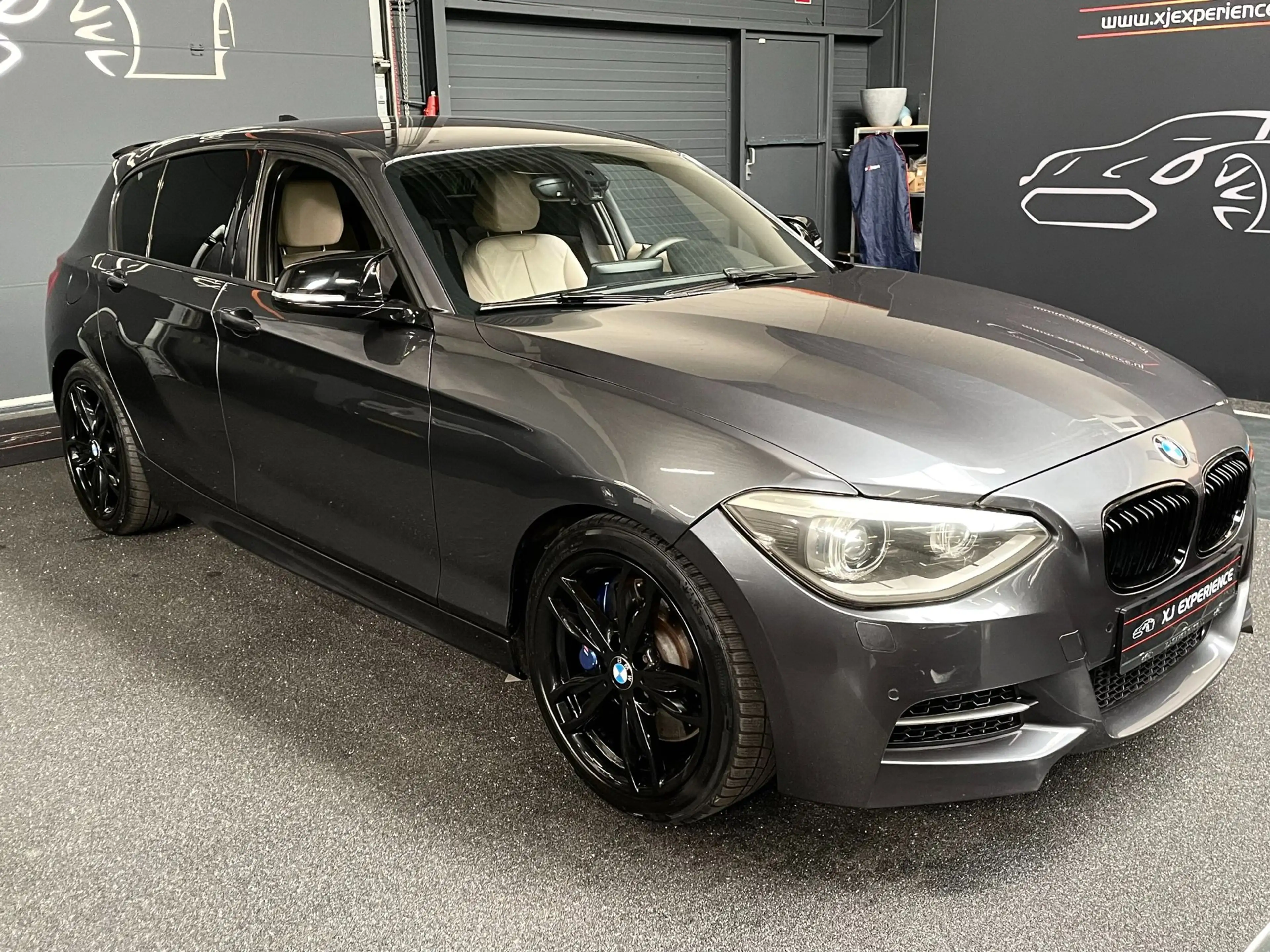 BMW 135 1-serie M135i xDrive 320 PK M-PERFORMANCE NAVI LEE — photo 2