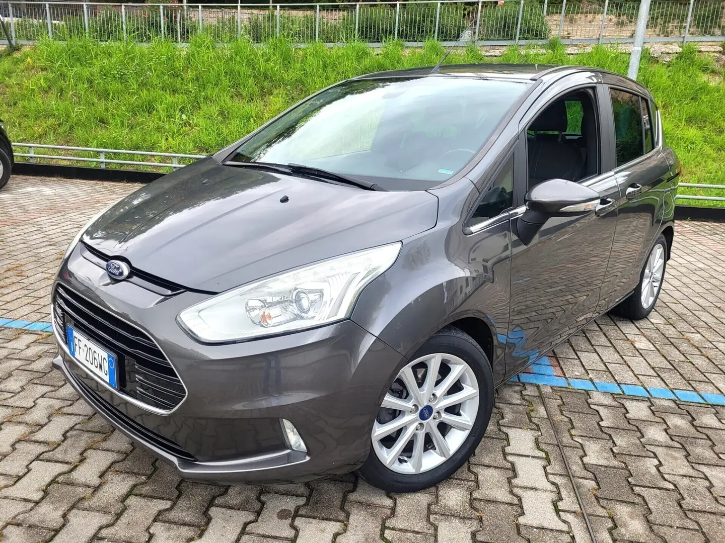 Ford B-Max Ford B-Max 1.5 TDCi-6B-NAVI-UNICO PROP-3 REVISIONI Grigio - 1
