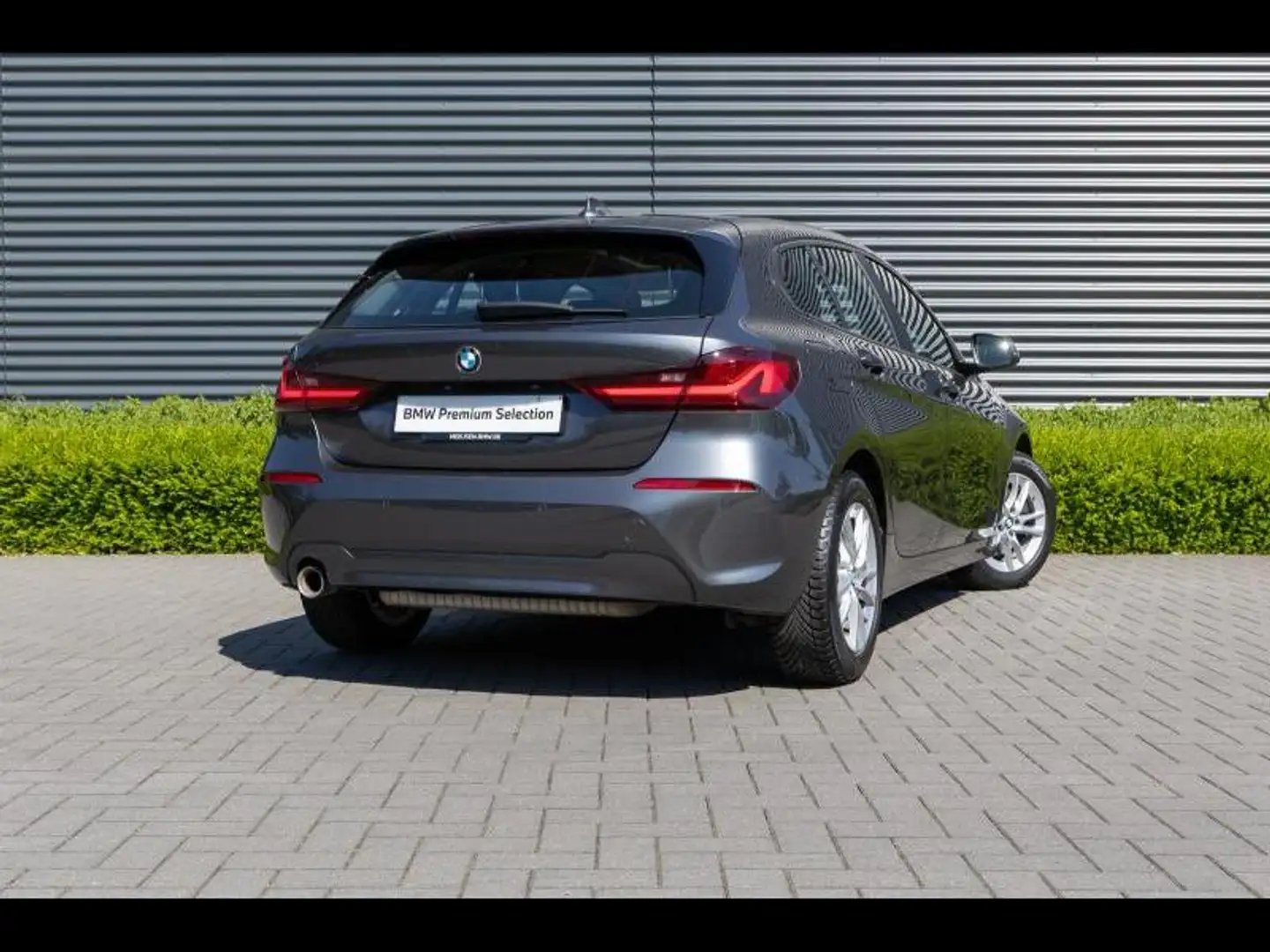 BMW 118 Hatch Grijs - 2