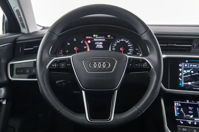 Audi A6 view 6