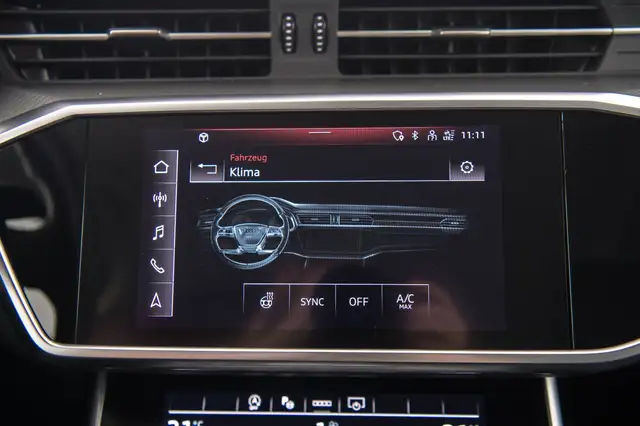 Audi A6 view 12