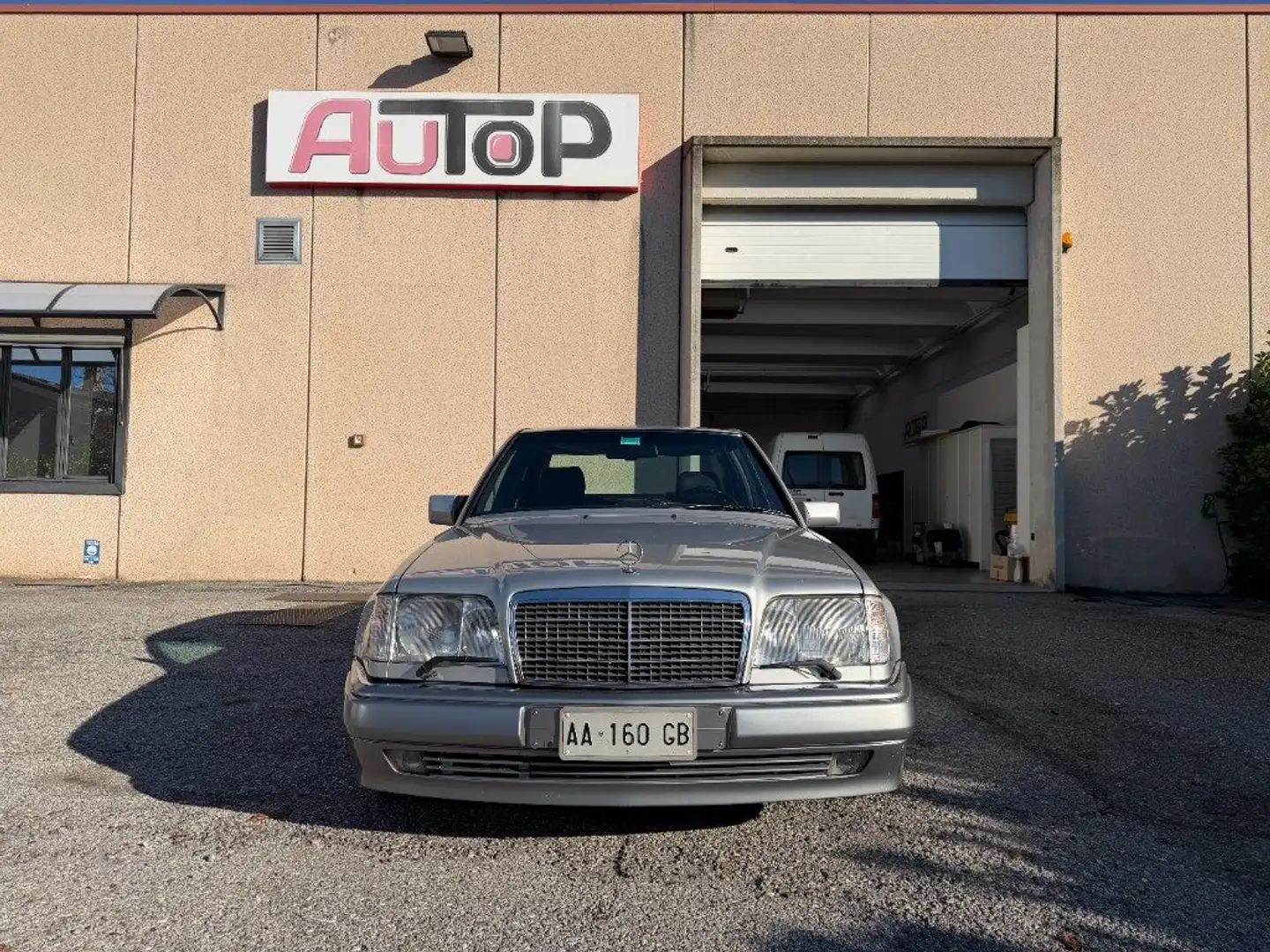 Mercedes-Benz E 500 cat Silber - 2