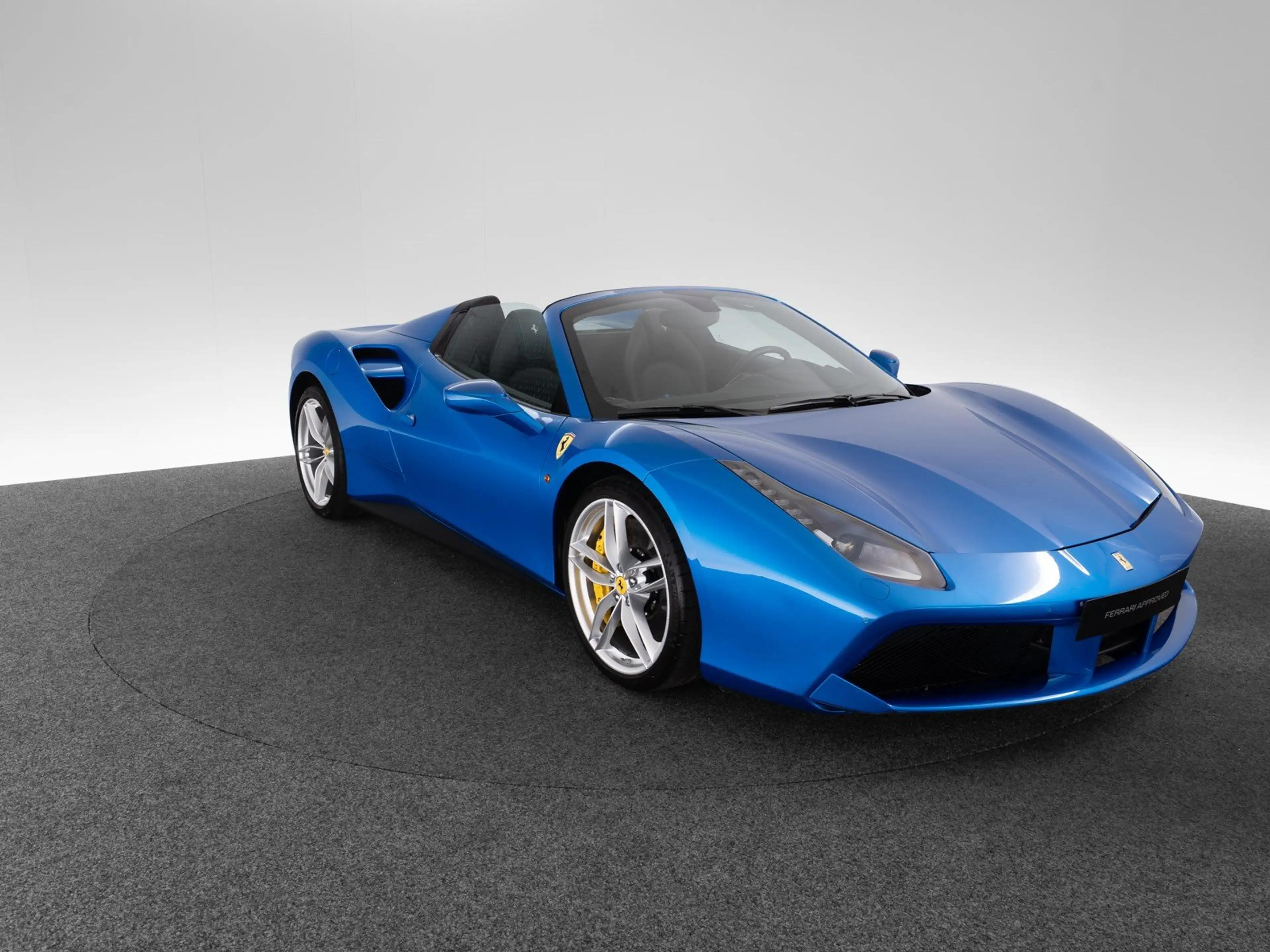 Ferrari 488 Spider Ferrari Singen — photo 15