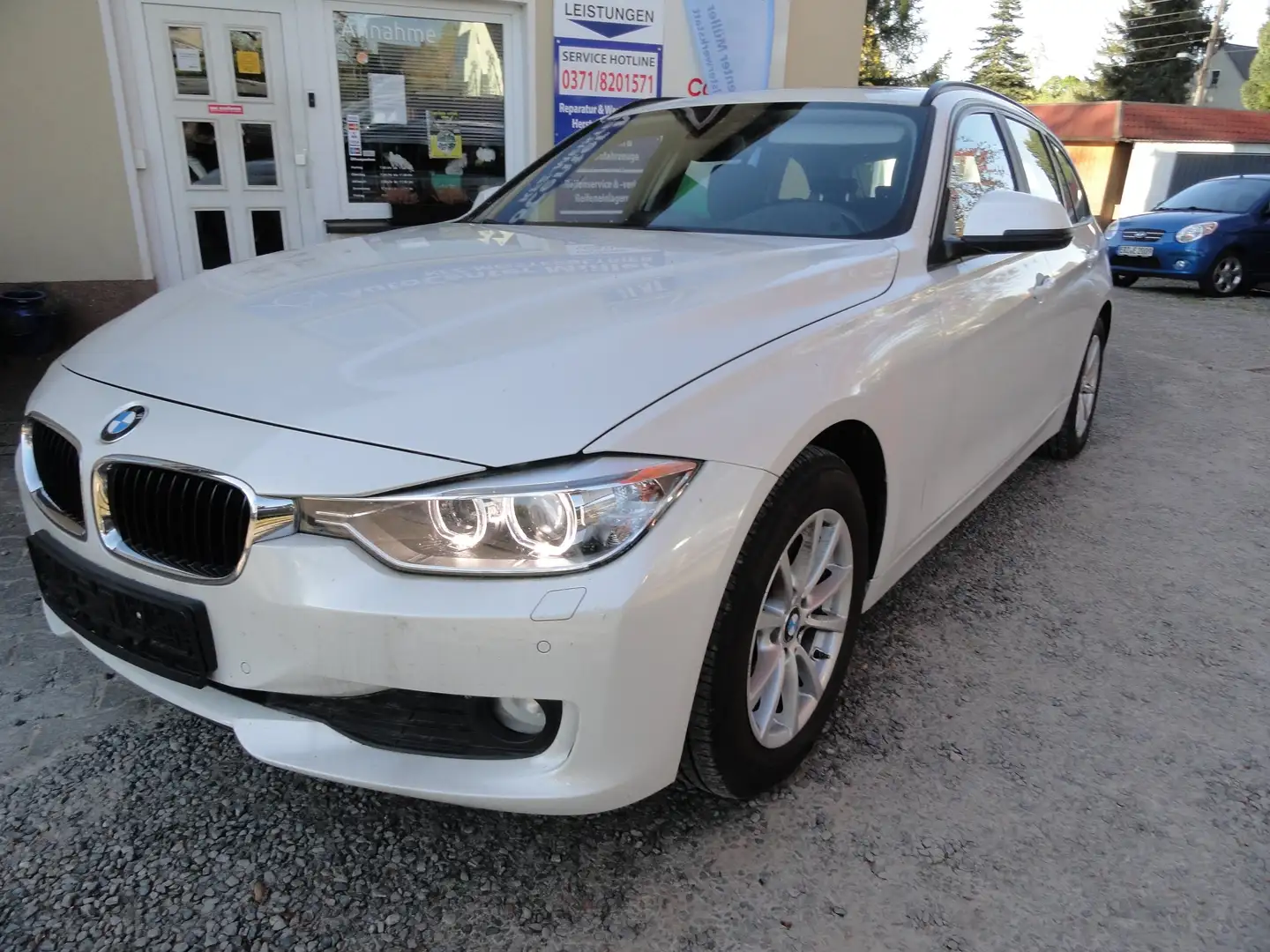 BMW 318 318 d Automatik/Bi-Xenon/Leder/PanoDach/Navi Blanco - 2
