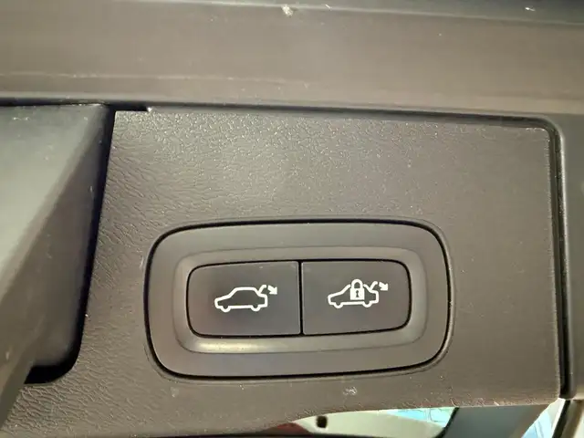 Volvo XC60 view 12