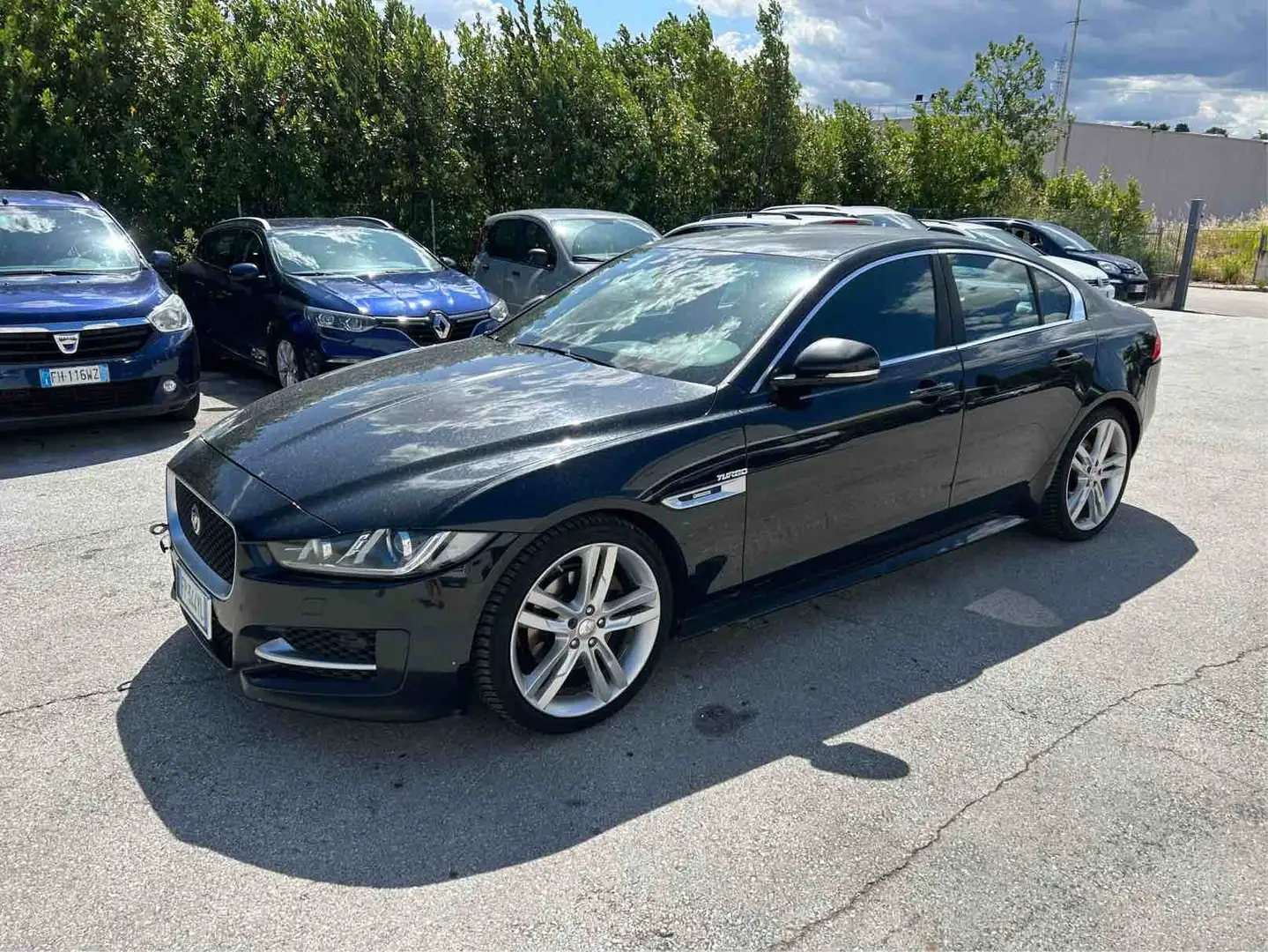 Jaguar XE XE 2.0d R-Sport 180cv-MANUALE-MOTORE ROTTO- Nero - 1