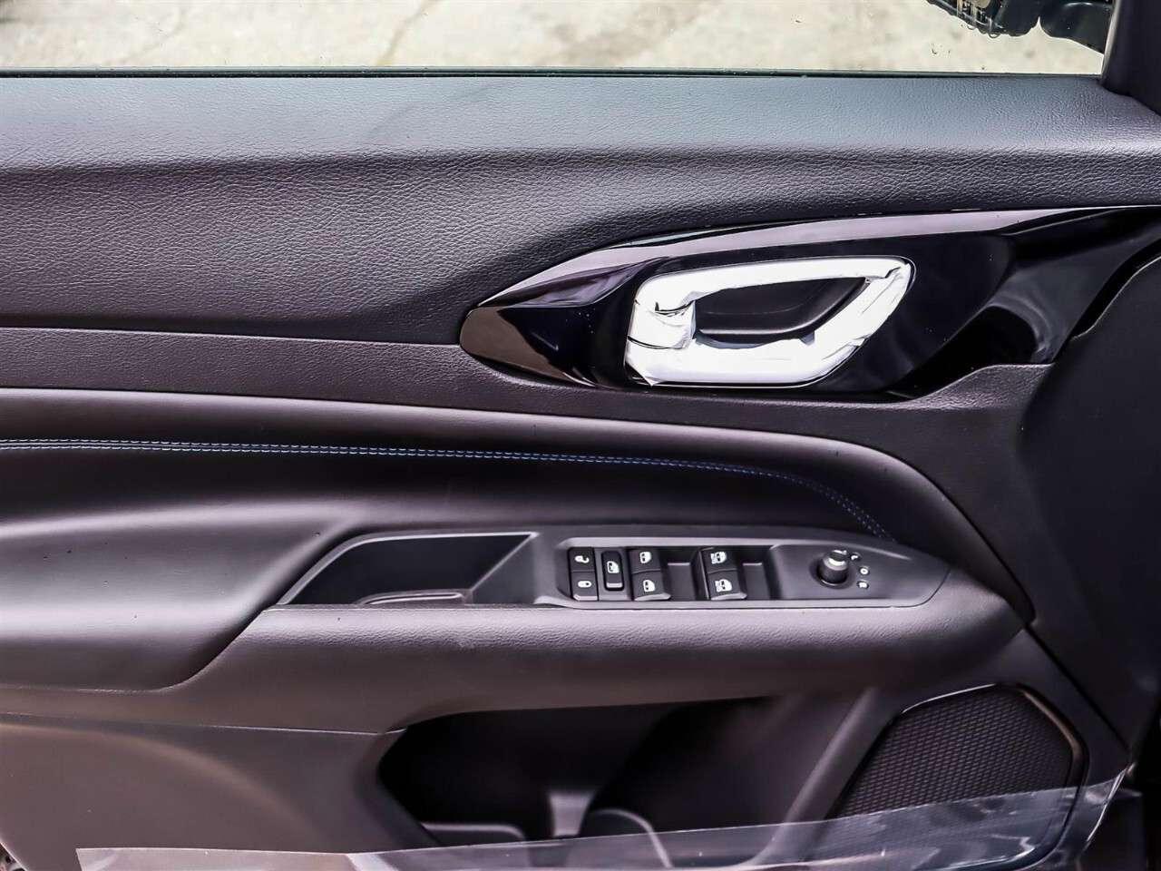 2026 Jeep Compass North 4x4 — photo 1