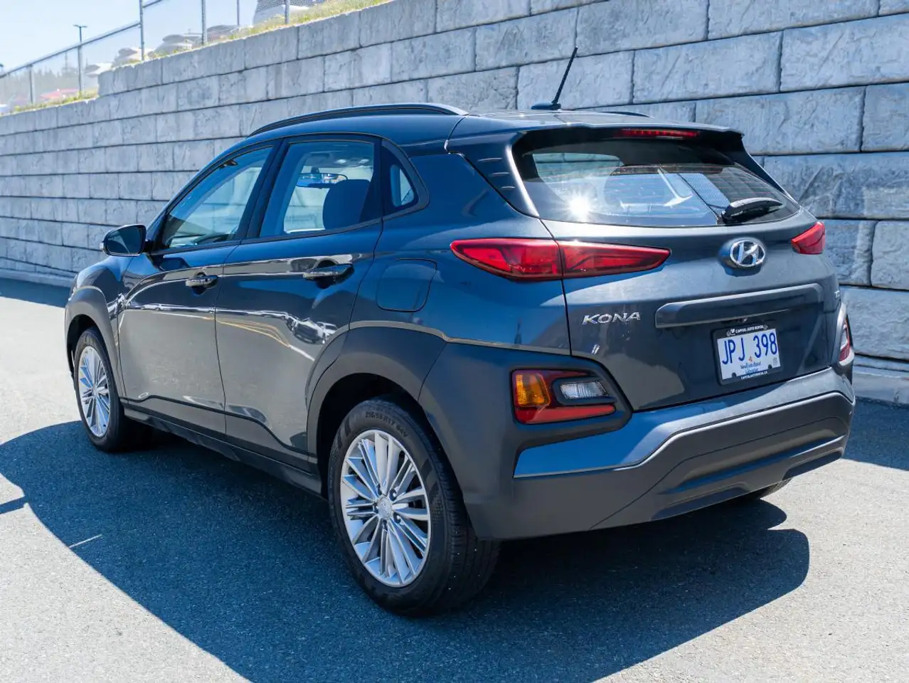 Hyundai KONA снимка Hyundai KONA
