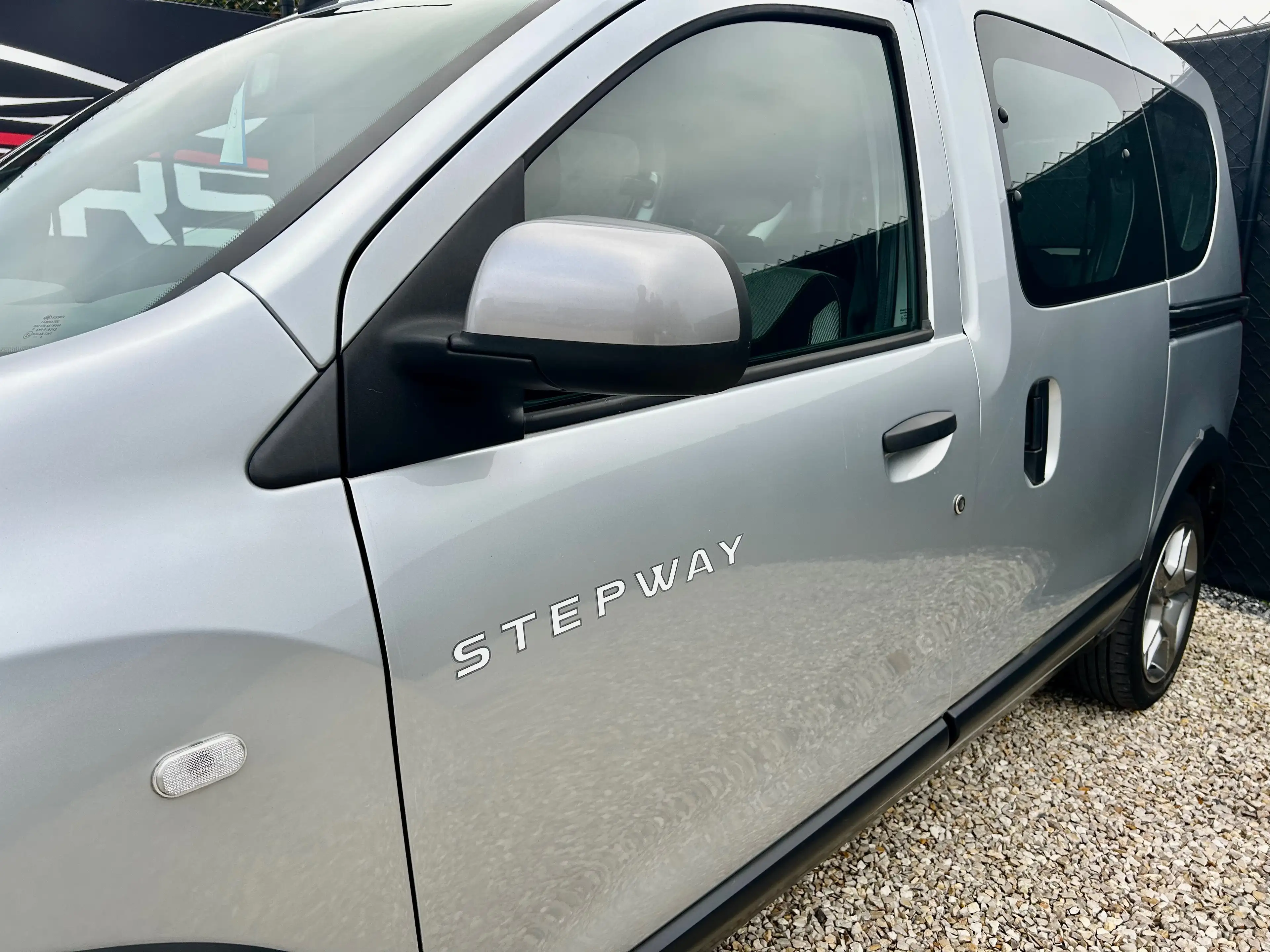 Dacia Dokker 1.3 TCe Stepway*0492*24*96*14*GPS*PDC*AIRCO*CRUISE*ATTACHE REMORQUE — photo 4