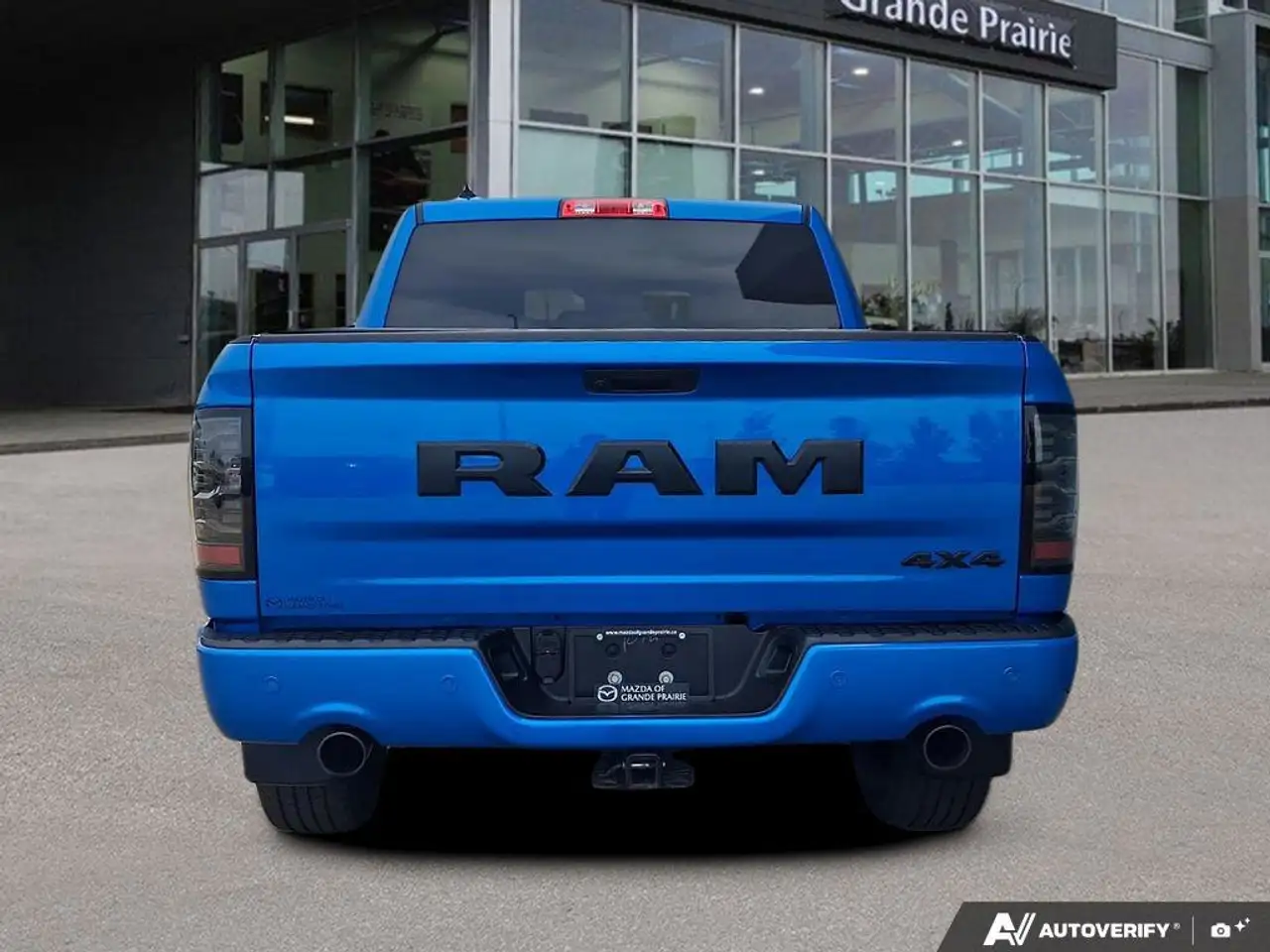 RAM 1500 снимка RAM 1500