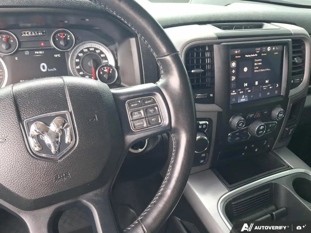 RAM 1500 снимка RAM 1500