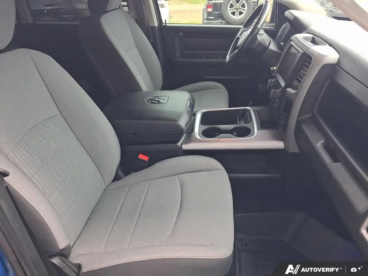 RAM 1500 снимка RAM 1500