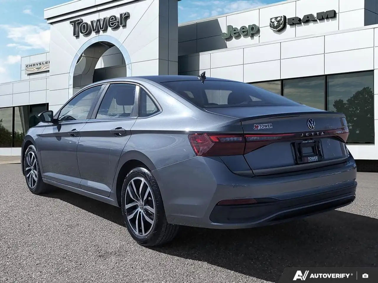 Volkswagen Jetta снимка Volkswagen Jetta