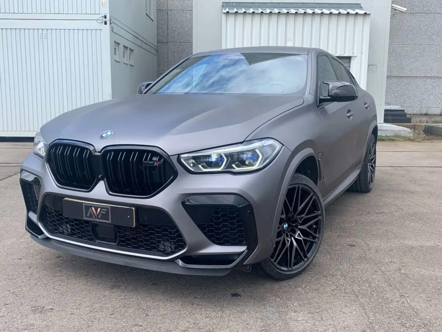 BMW X6 M B/W Šedá - 1