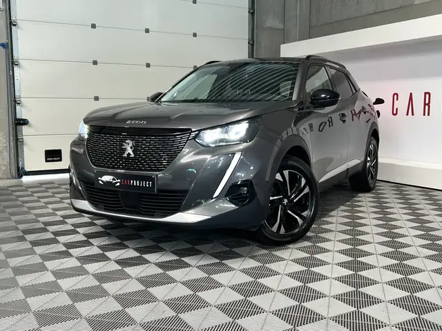 Peugeot 2008 1.2i Roadtrip /GPS/LED/CARPLAY/PDC ARR+CAM/CLIM