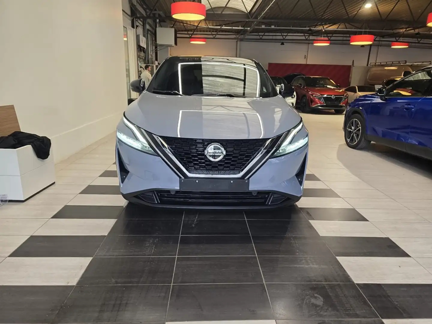 Nissan Qashqai 20Inch//TEKNA//158pk//Automaat///2Tone//Mild-Hybri Gris - 2