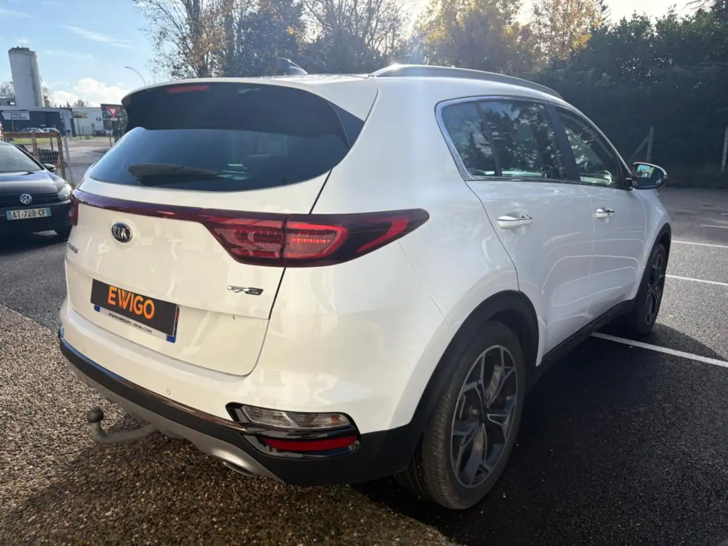 Kia Sportage 1.6 CRDI 135CH HYBRID MHEV 48V GT LINE 4X2 + ATTELAGE Blanc - 2