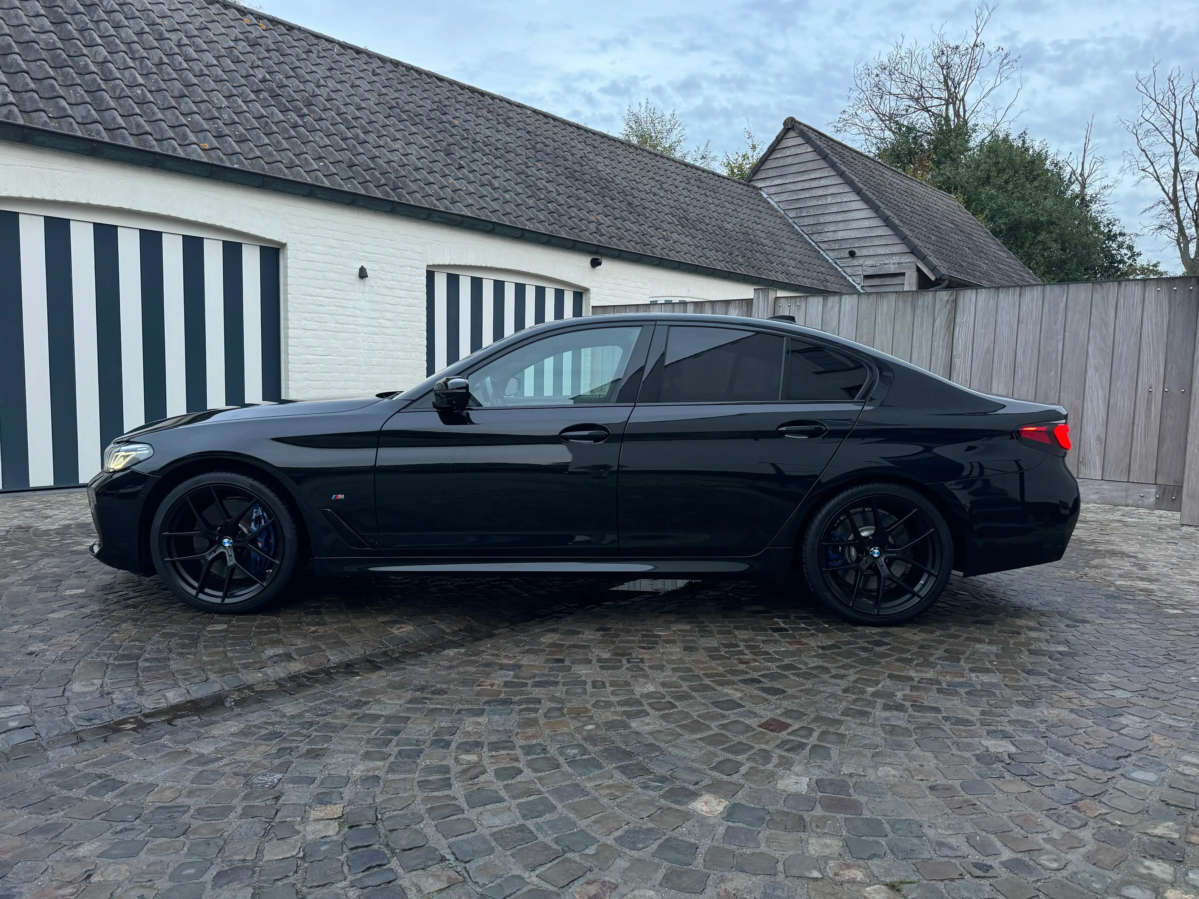 BMW 540 i - M-PACK - PANO - 360° CAMERA - ACC — photo 3