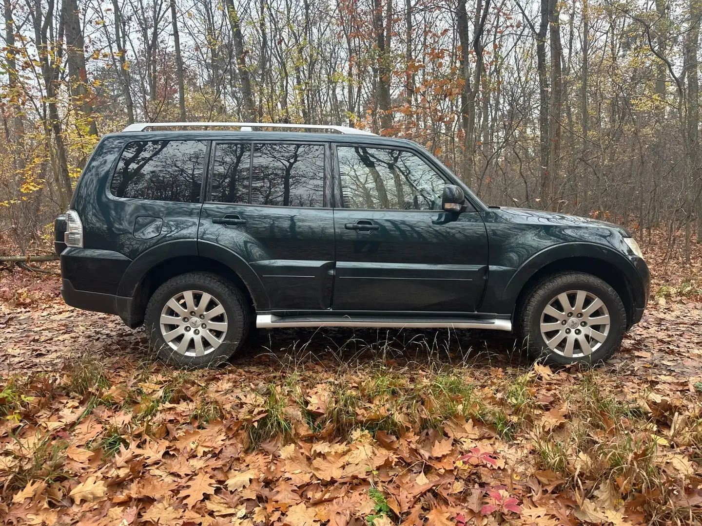 Mitsubishi Pajero 3.2 DI-D Instyle Vert - 2