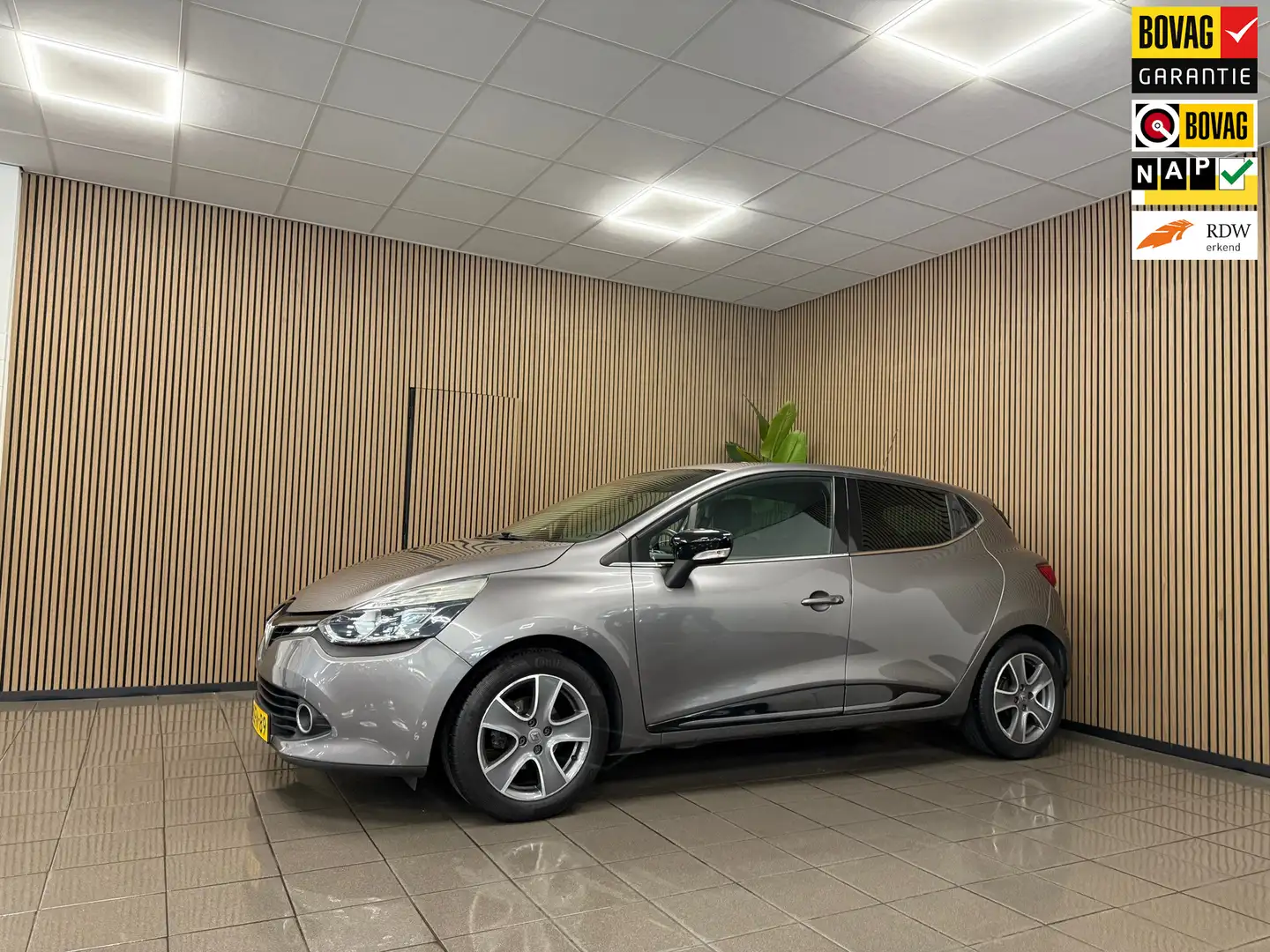 Renault Clio 0.9 TCe ECO Night&Day * 1e Eig / Navigatie / LM Ve Grigio - 1