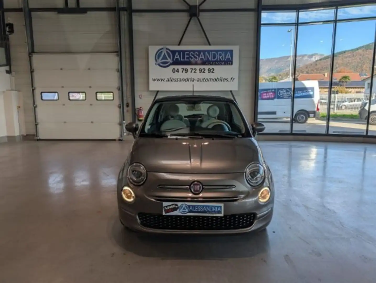 Fiat 500 Série 8 EURO 6D-TEMP 1.0 70 ch Hybride BSG S/S Lounge 3P Grau - 2