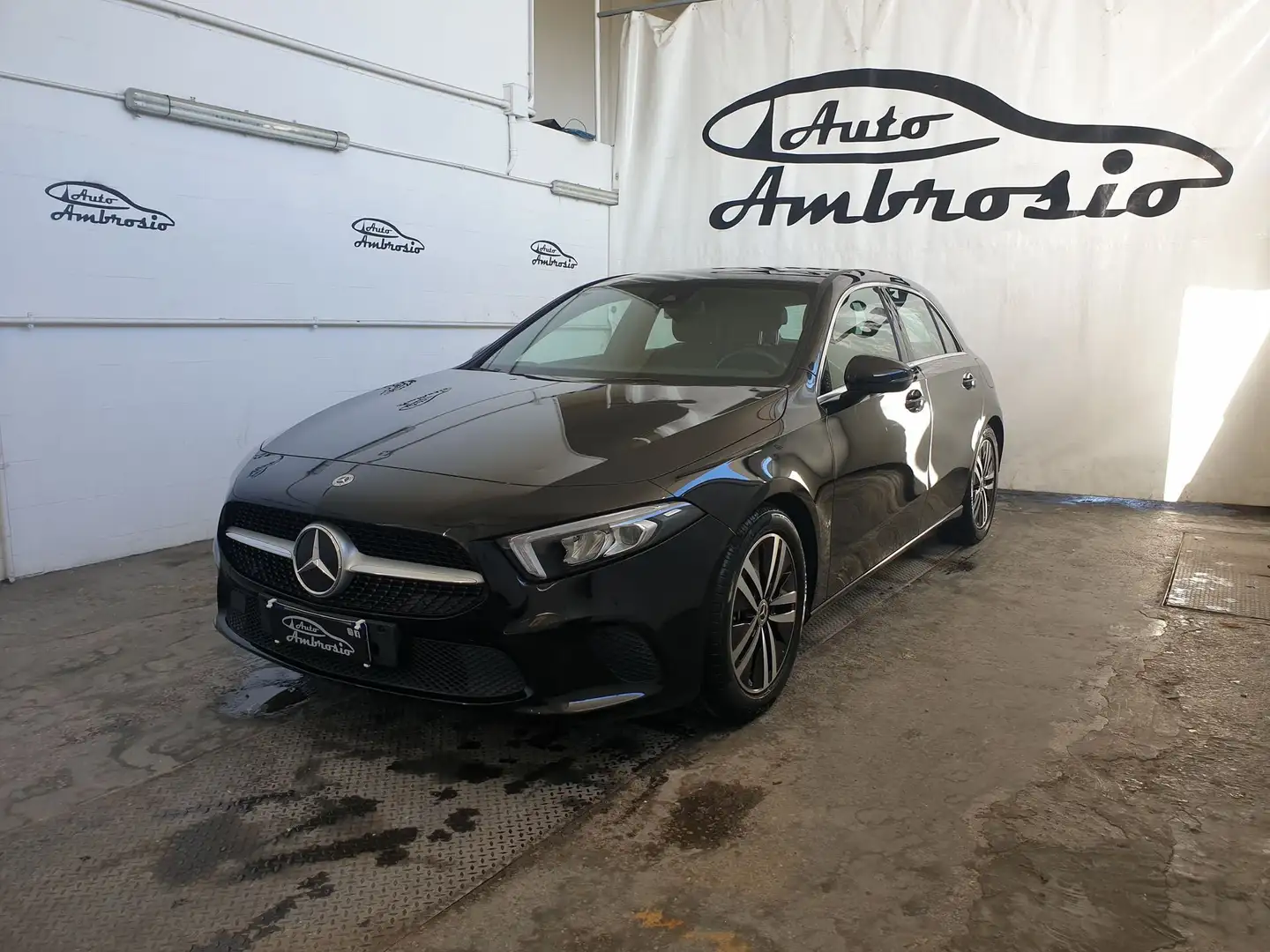 Mercedes-Benz A 160 A 160 Sport DA 229,00 AL MESE Schwarz - 1
