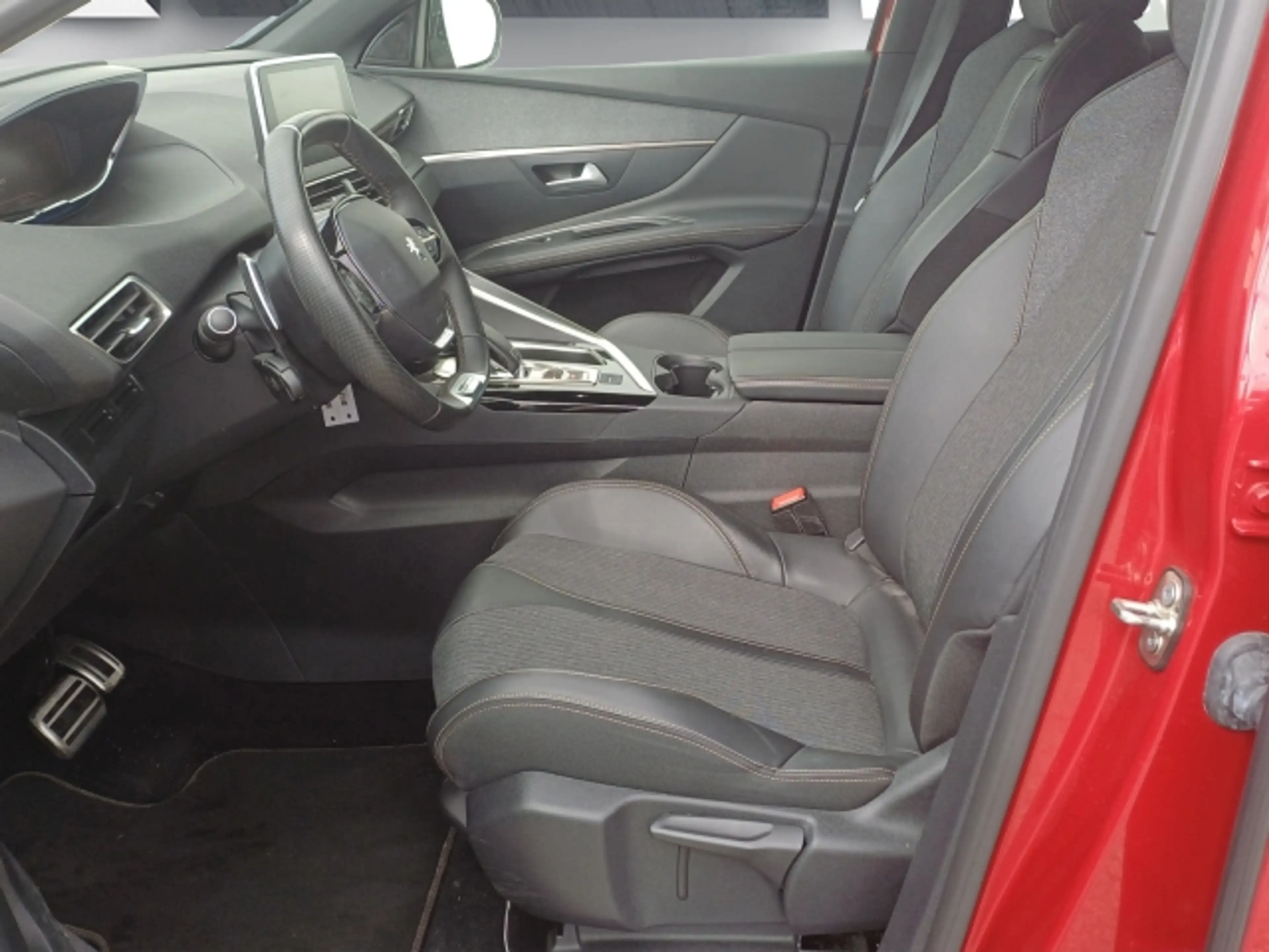 Peugeot 3008 1,5 BlueHDI 130 S&S EAT8 GT Line Autm. !! Neuzuga — photo 6