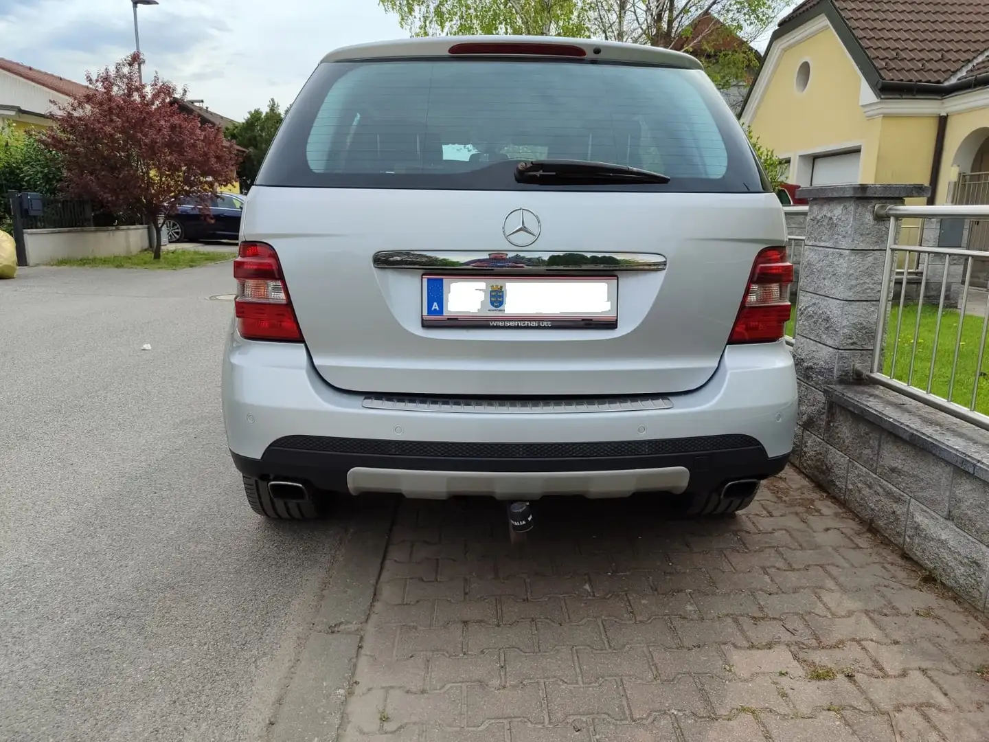 Mercedes-Benz ML 320 CDI 4MATIC Aut. DPF Silber - 1