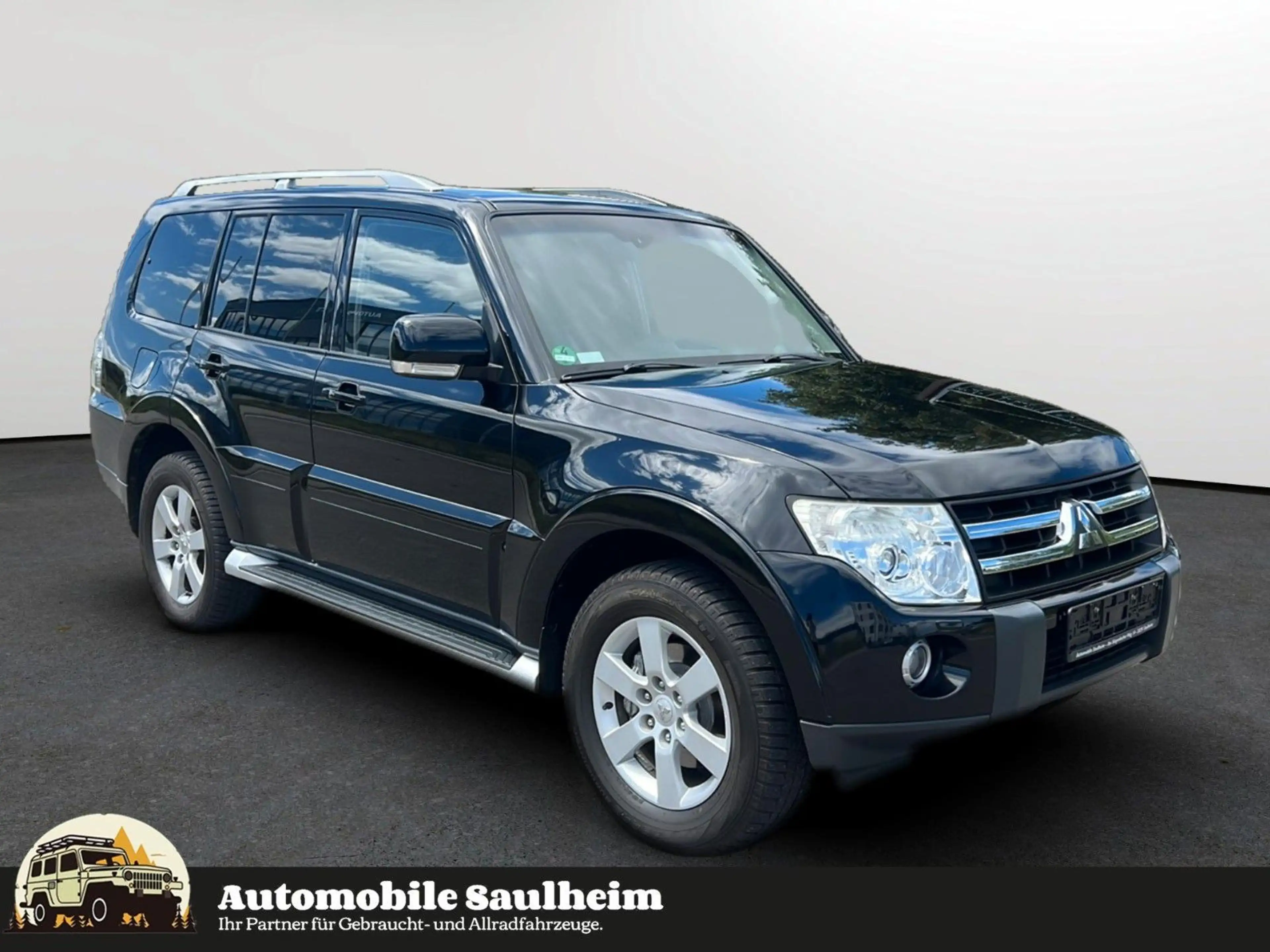 Mitsubishi Pajero 3.2 DI-D Intense*NUR 120TKM*AHK-3.3T*SHZ* — photo 3
