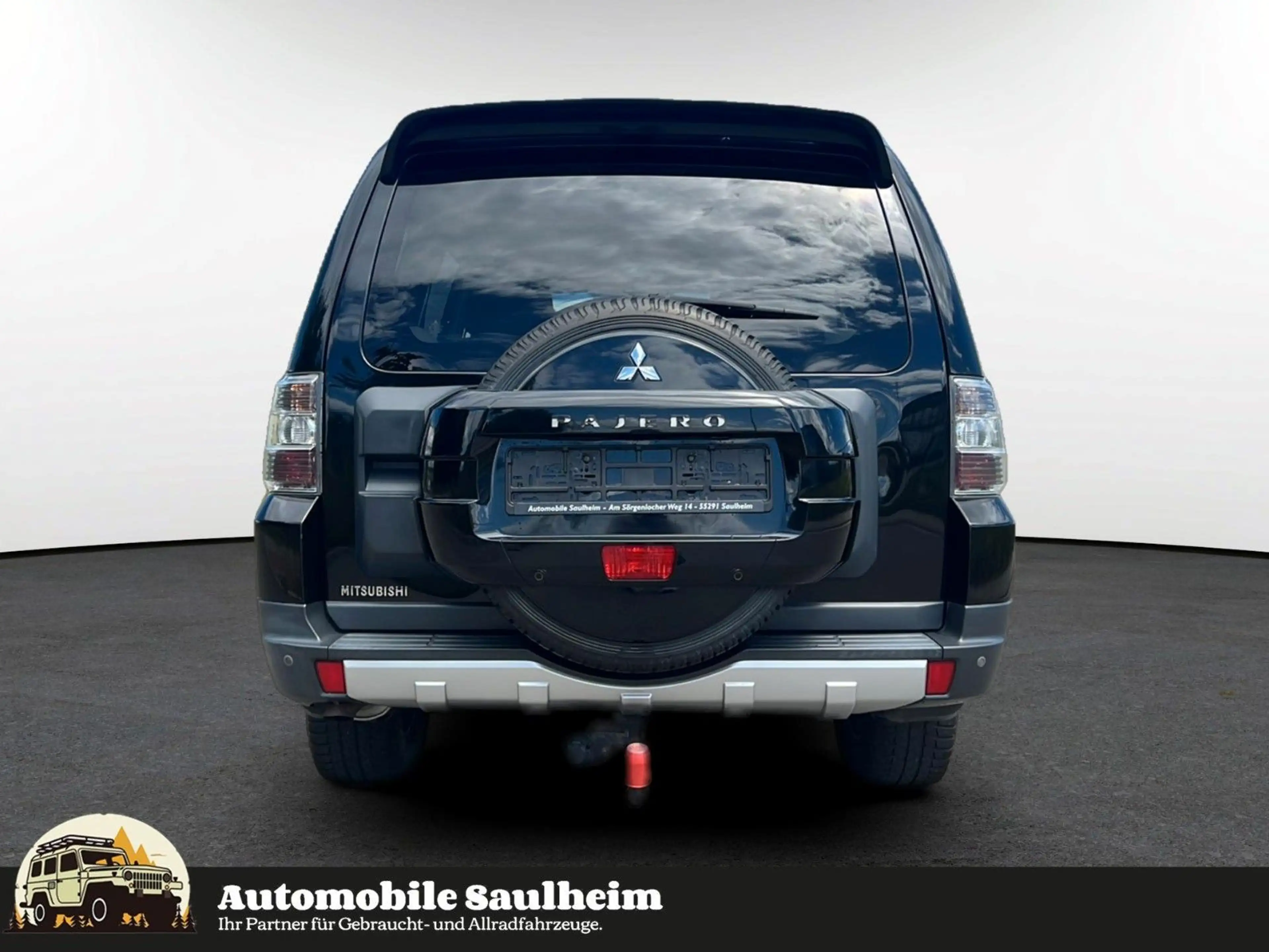 Mitsubishi Pajero 3.2 DI-D Intense*NUR 120TKM*AHK-3.3T*SHZ* — photo 7