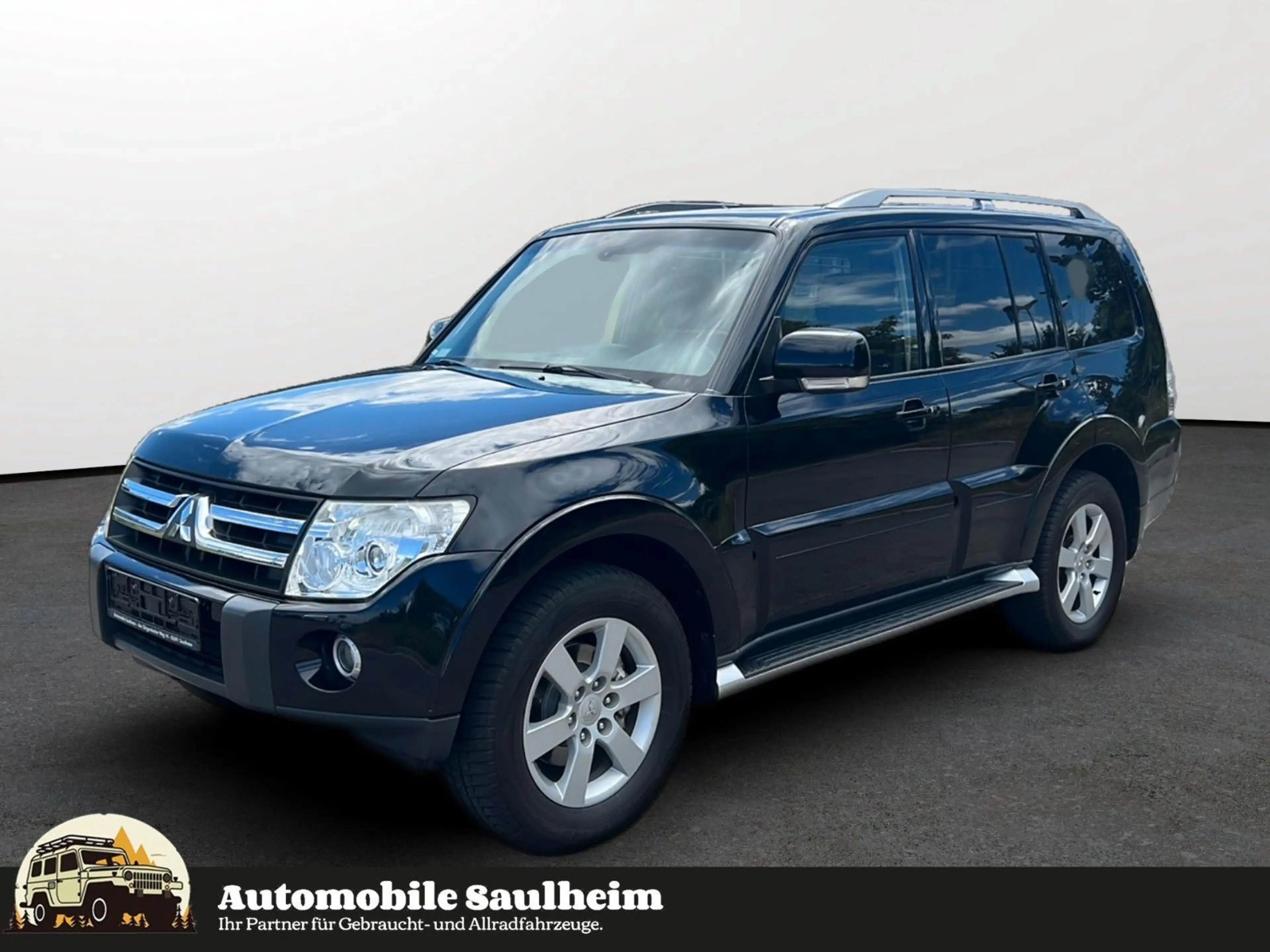 Mitsubishi Pajero 3.2 DI-D Intense*NUR 120TKM*AHK-3.3T*SHZ*