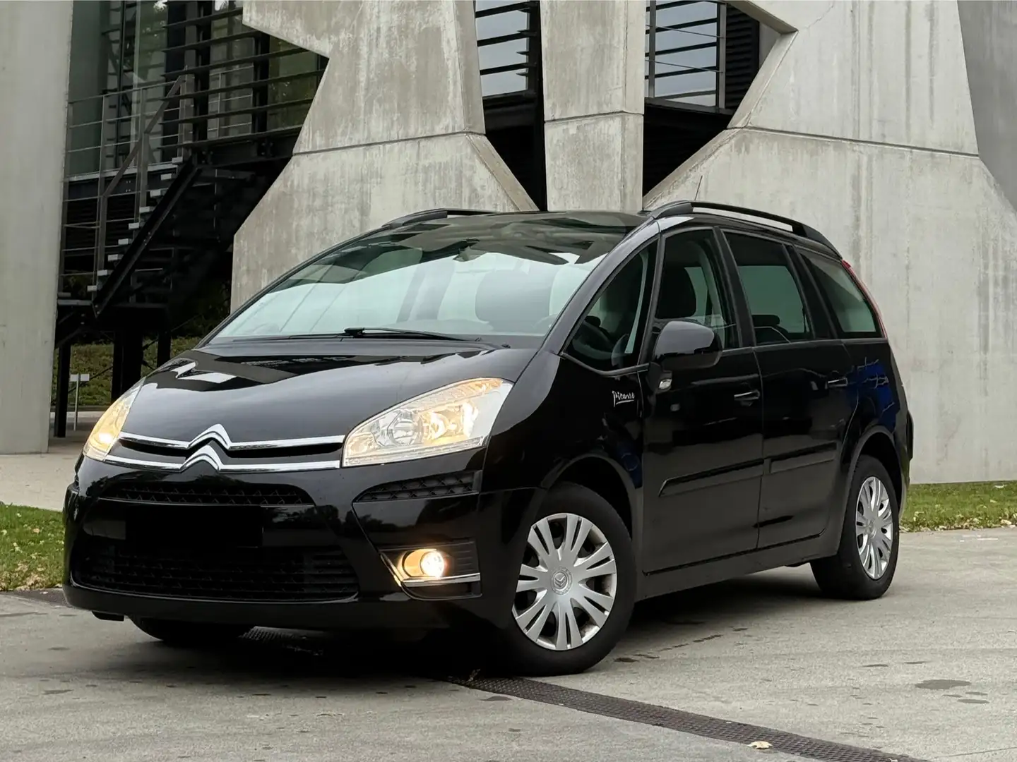 Citroen Grand C4 Picasso Grand C4 Picasso 1.6i Attraction 5pl. Noir - 1