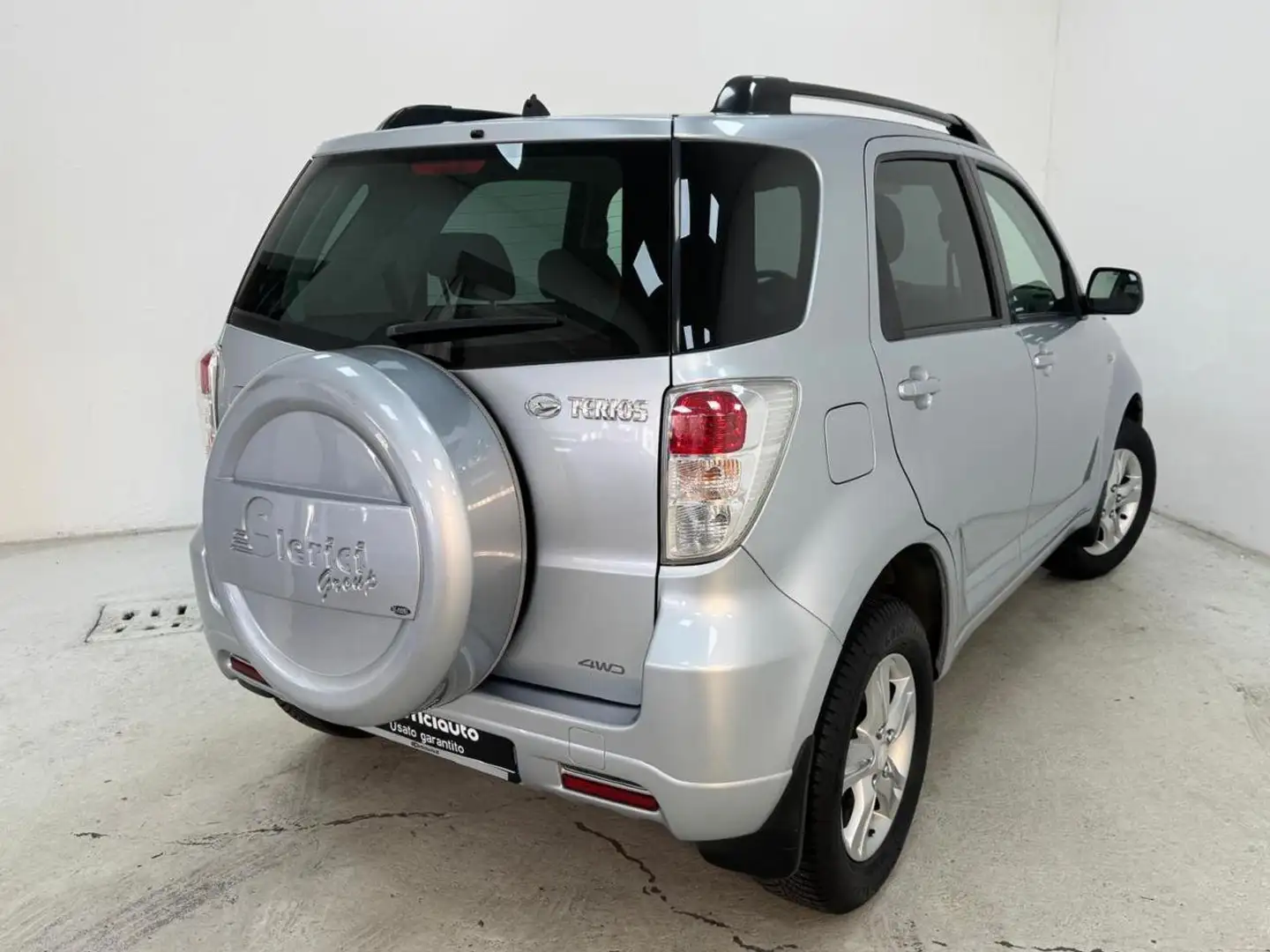 Daihatsu Terios 1.5 4WD Sho Argento - 2
