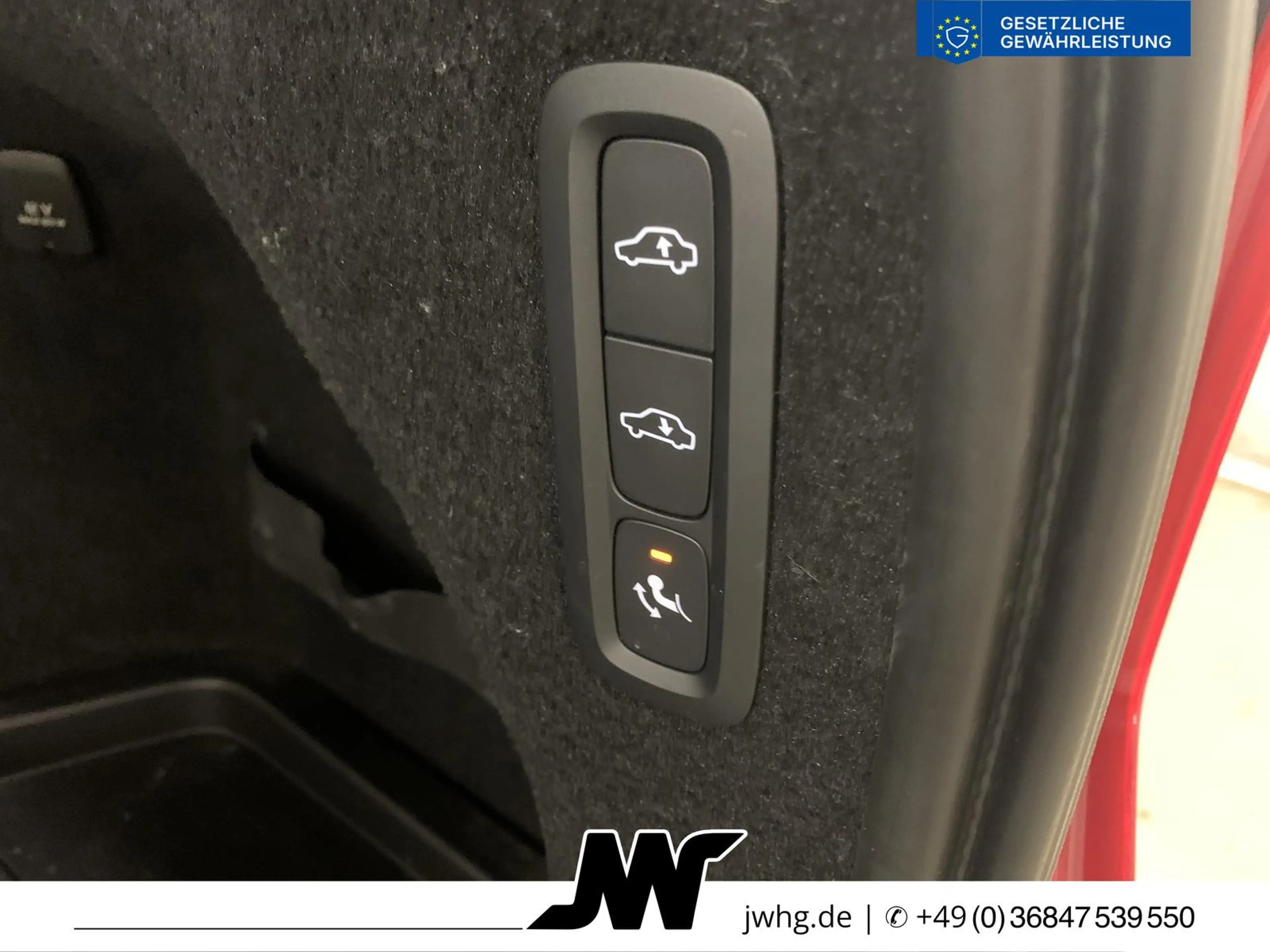 Volvo XC90 R Design AWD 7 SITZ/FOUR-C/MASSAGE/HUD/360° — photo 10