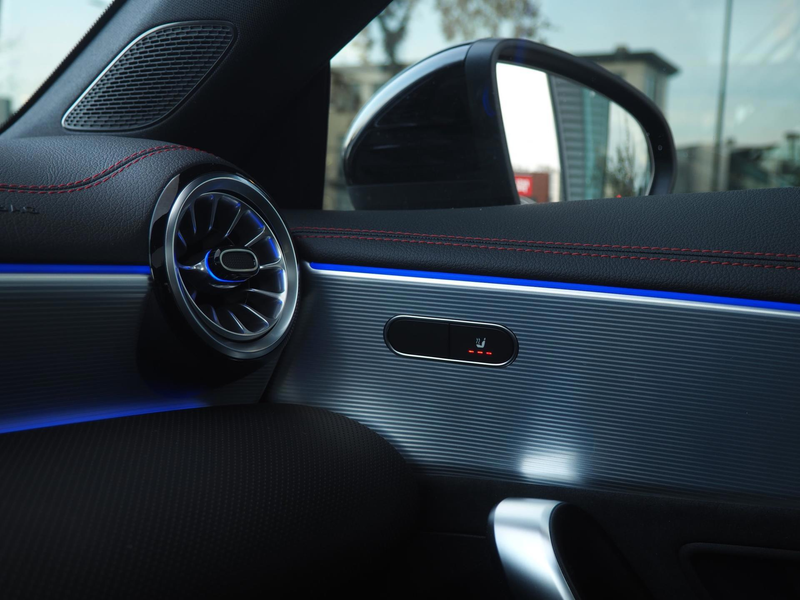 Mercedes-Benz CLA 250 250e AMG / Pano / Distronic / Ambient / Multibeam — photo 25