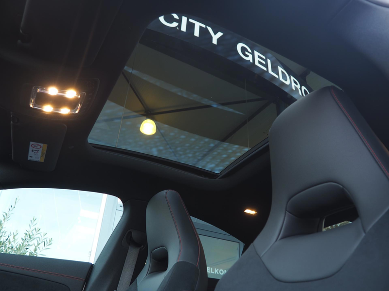 Mercedes-Benz CLA 250 250e AMG / Pano / Distronic / Ambient / Multibeam — photo 9