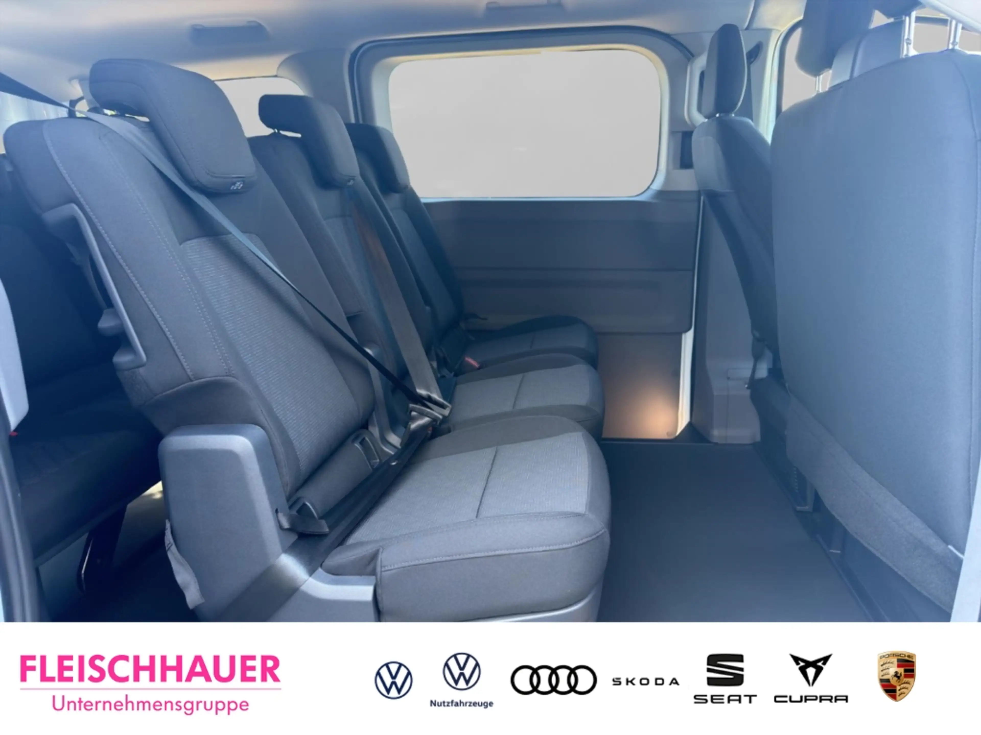 Volkswagen T7 Kombi 2.0 TDI ACC LED Apple CarPlay Tel.-Vorb. Keyless K — photo 10