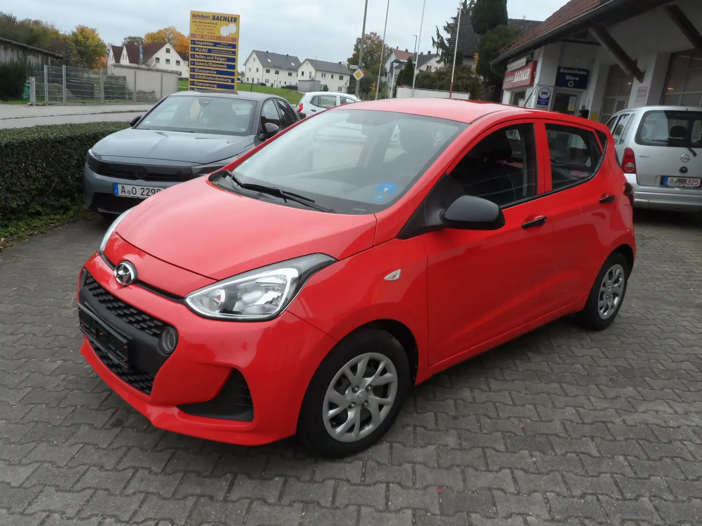 Hyundai i10 Pure Rouge - 1