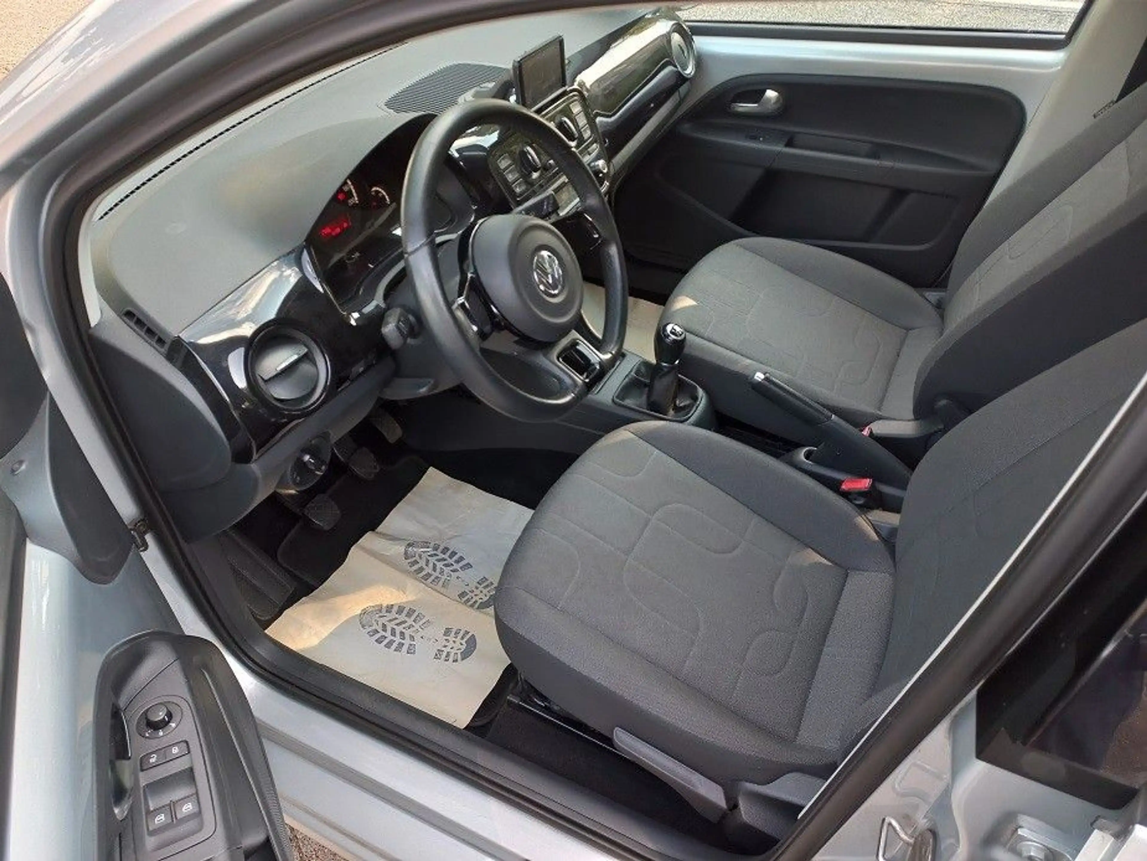 Volkswagen up! 1,0 BMT move up! Klima SHZ Navi ZV+FB Start/Stop — photo 18
