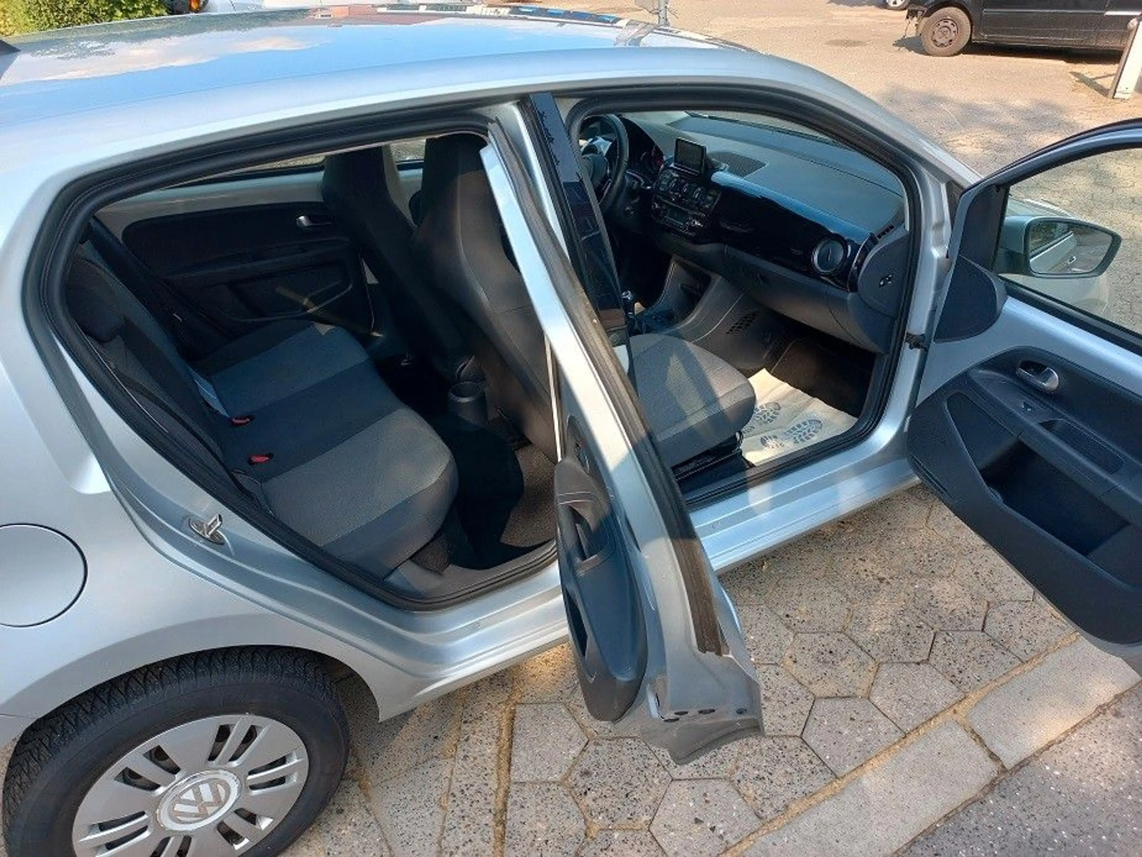 Volkswagen up! 1,0 BMT move up! Klima SHZ Navi ZV+FB Start/Stop — photo 15