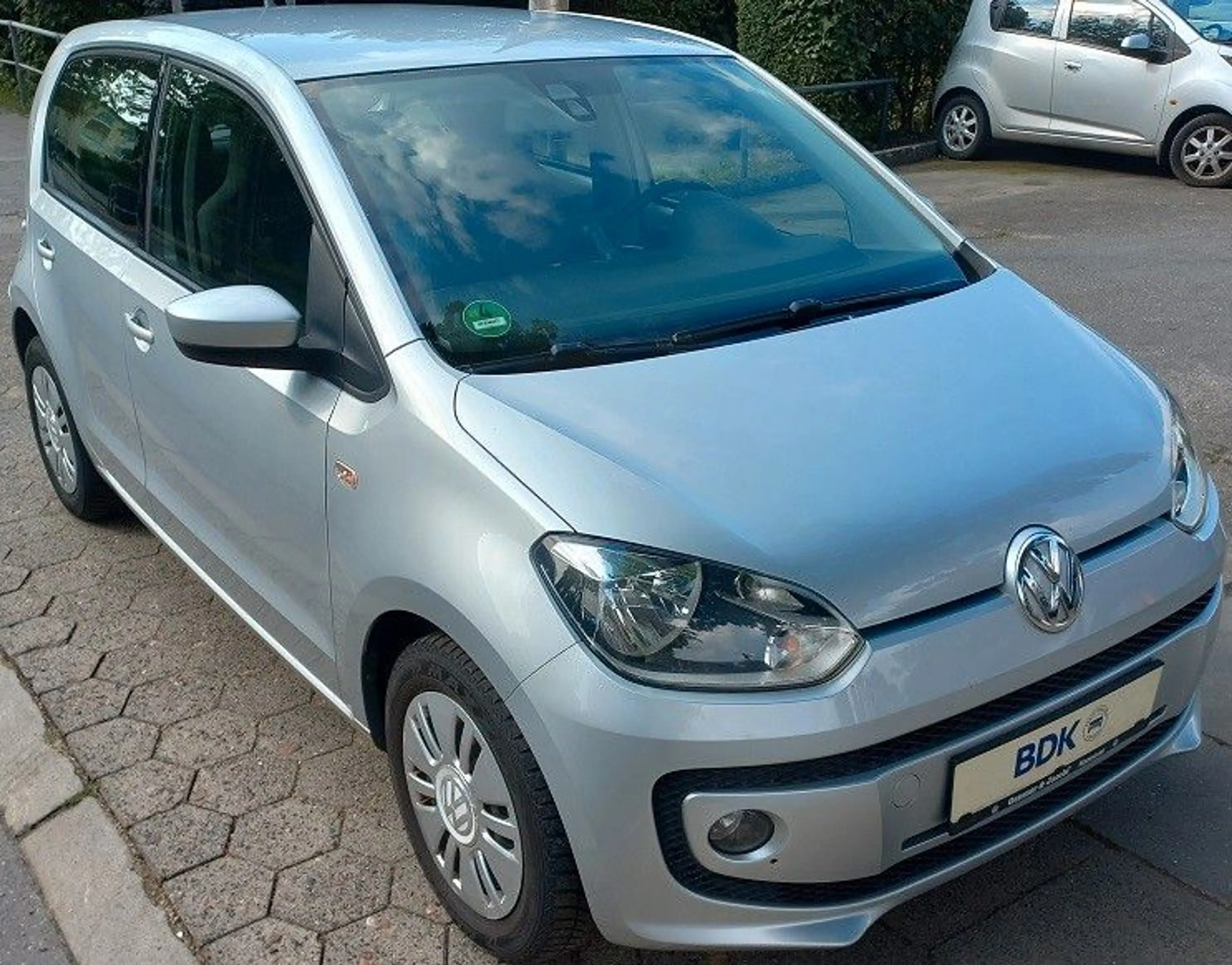 Volkswagen up! 1,0 BMT move up! Klima SHZ Navi ZV+FB Start/Stop — photo 2