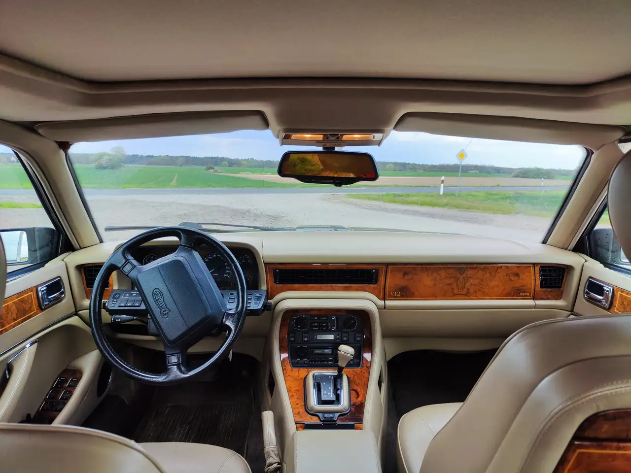 Daimler Double Six, foto 10