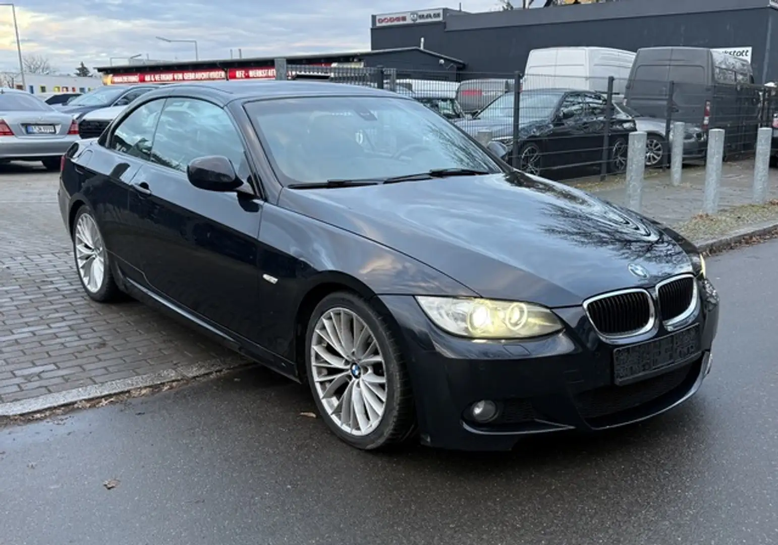 BMW 320 d Cabrio M-Sport*LEDER*MULTI*18ZOLL* Schwarz - 2