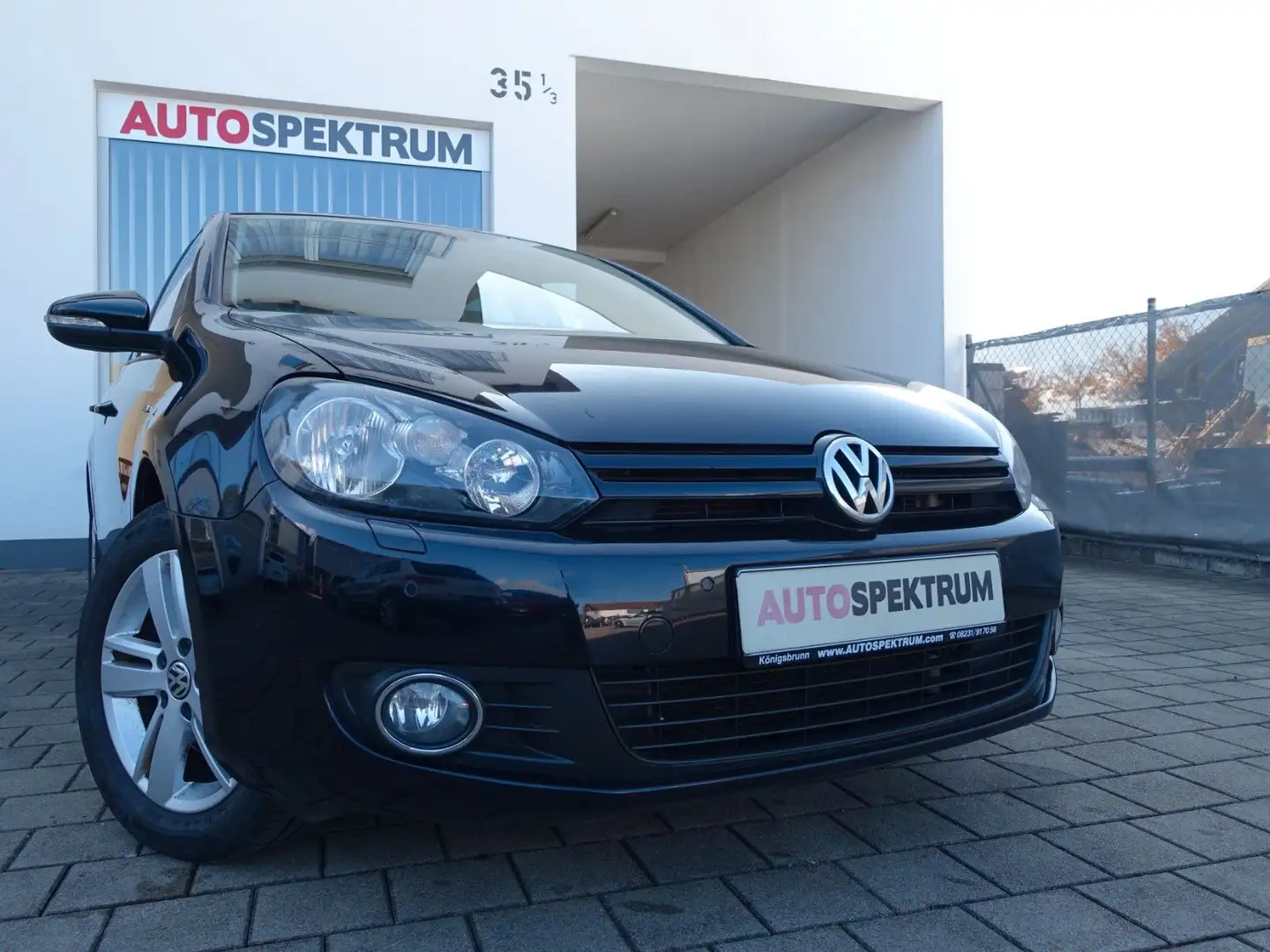 Volkswagen Golf VI Match PDC/AHK/TÜV NEU! Noir - 1