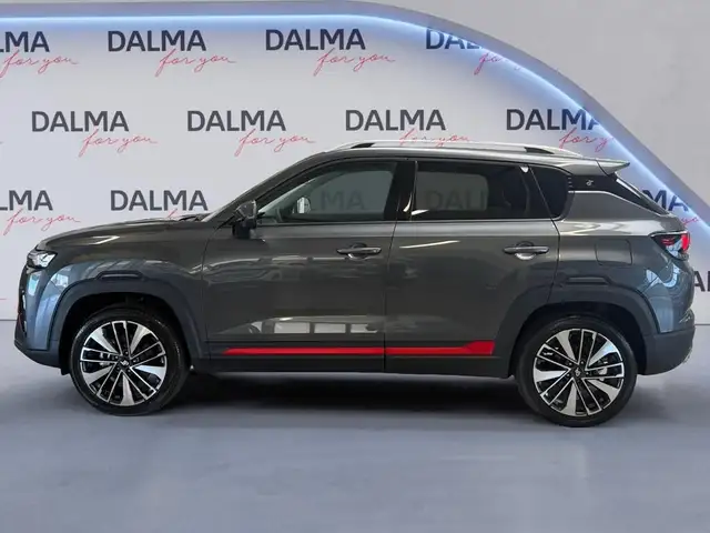 DR Automobiles DR5 view 2