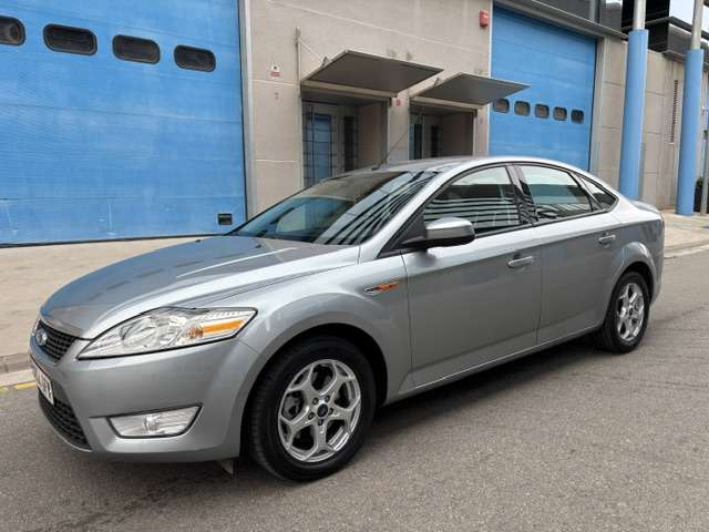 Ford Mondeo 2.0TDCi Titanium - foto 1